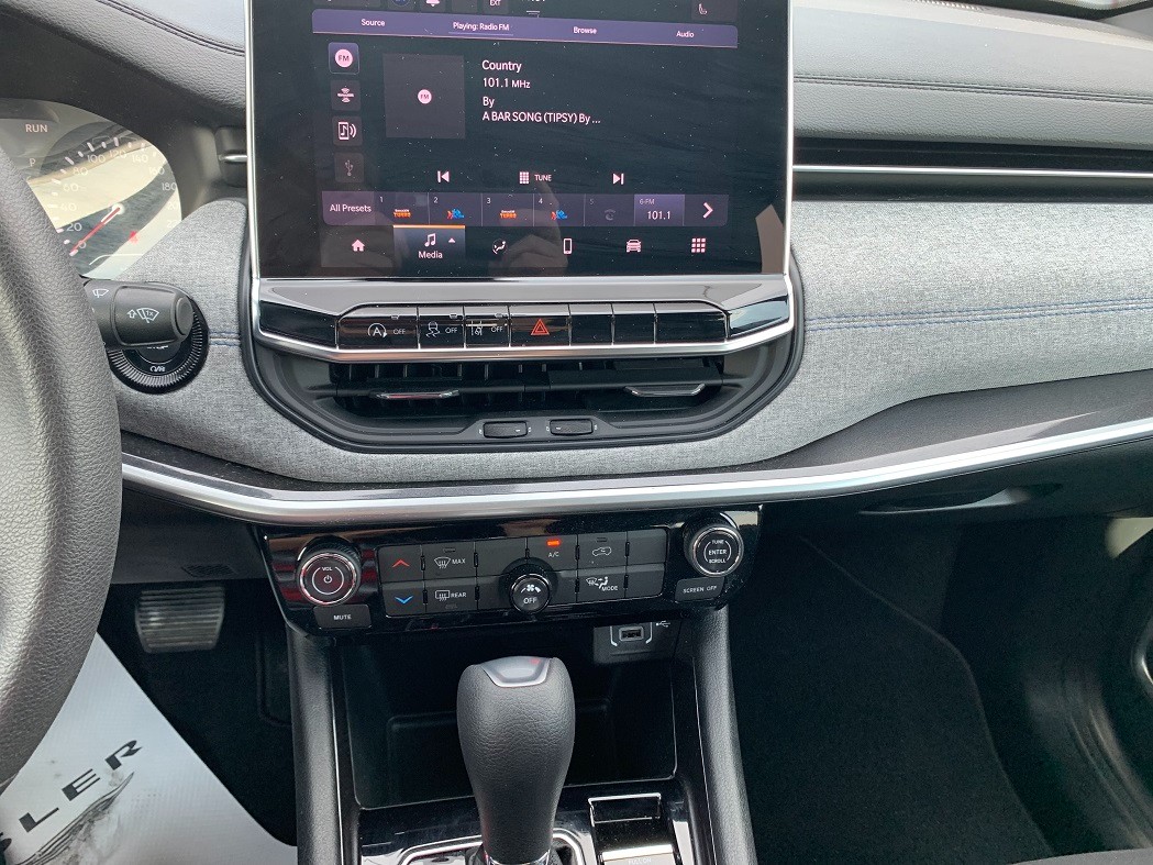 Jeep Compass 2024 - Image 16