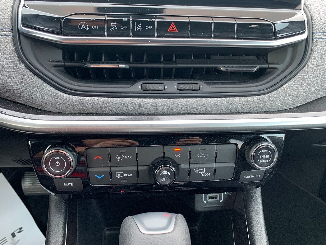 Jeep Compass 2024 - Image 17