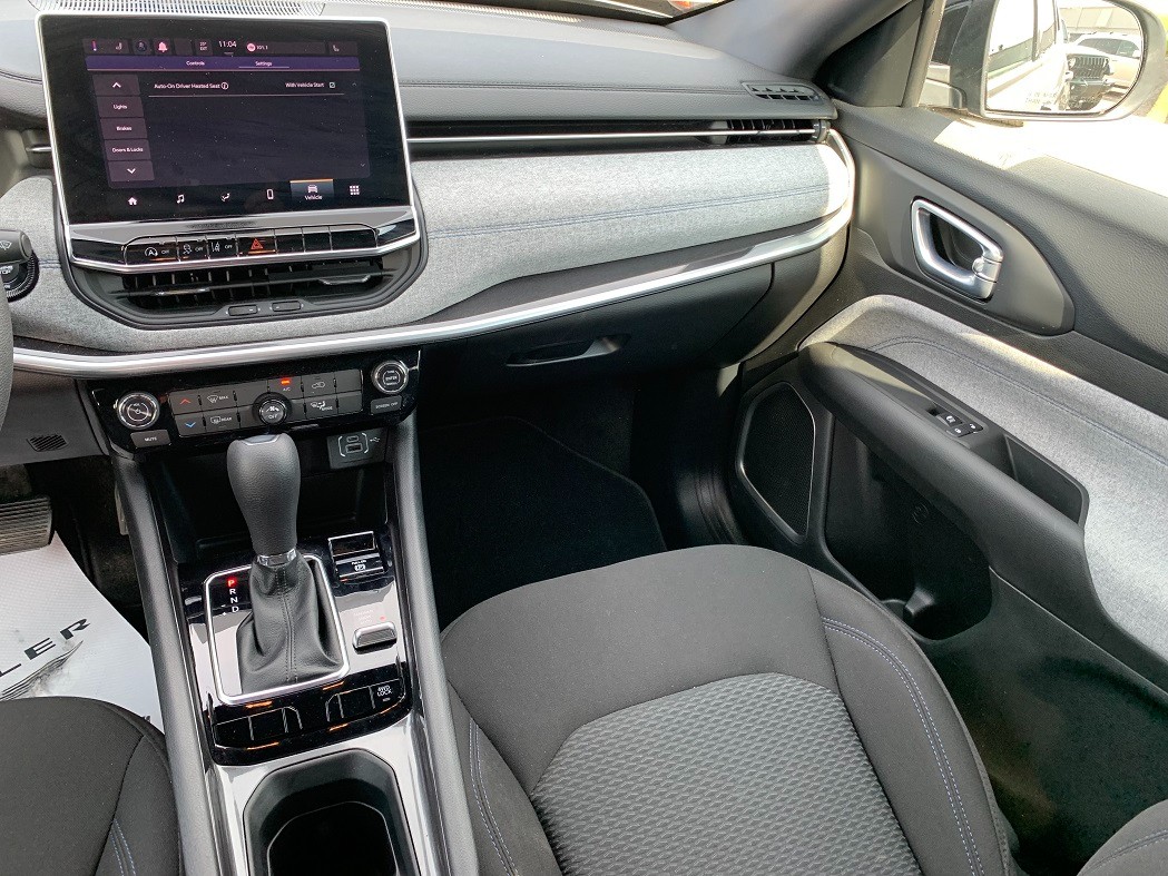 Jeep Compass 2024 - Image 25