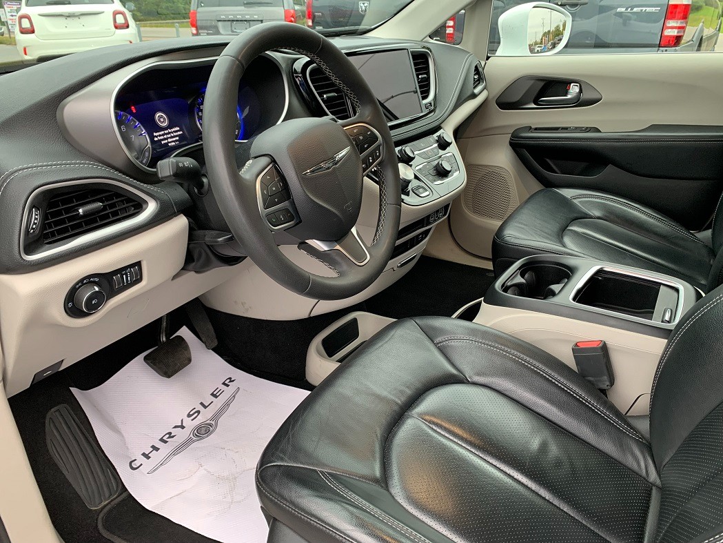 Chrysler Pacifica 2022 - Image 13