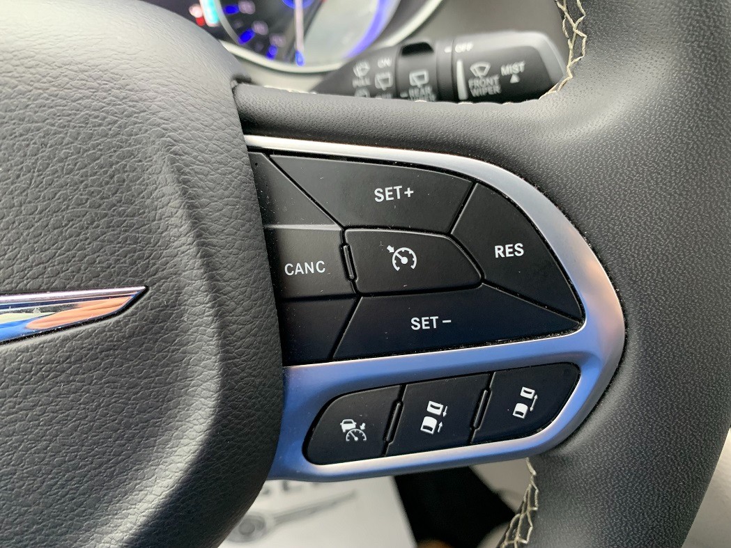 Chrysler Pacifica 2022 - Image 15