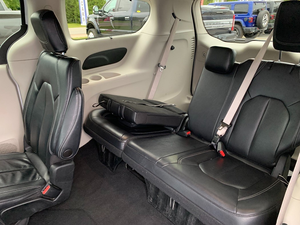 Chrysler Pacifica 2022 - Image 25