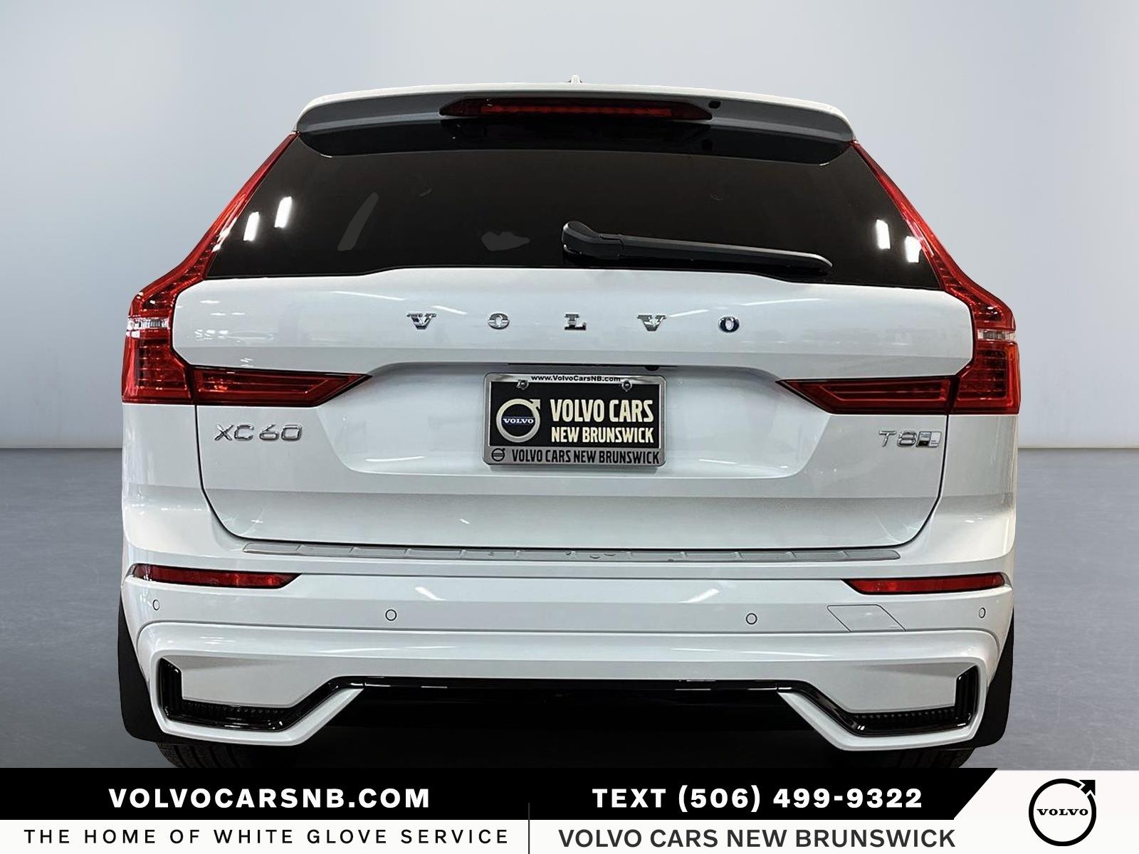 2025 Volvo XC60 ULTRA DARK THEME