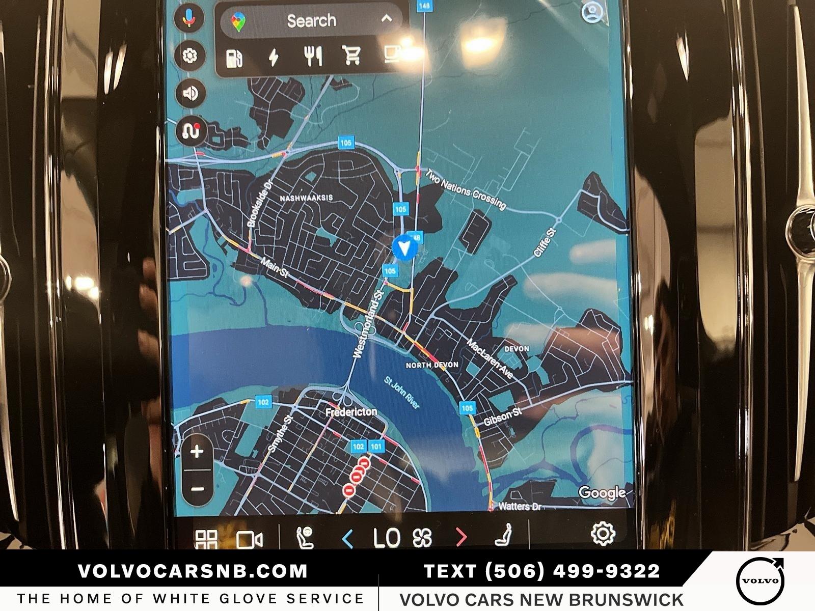 2025 Volvo XC60 ULTRA DARK THEME