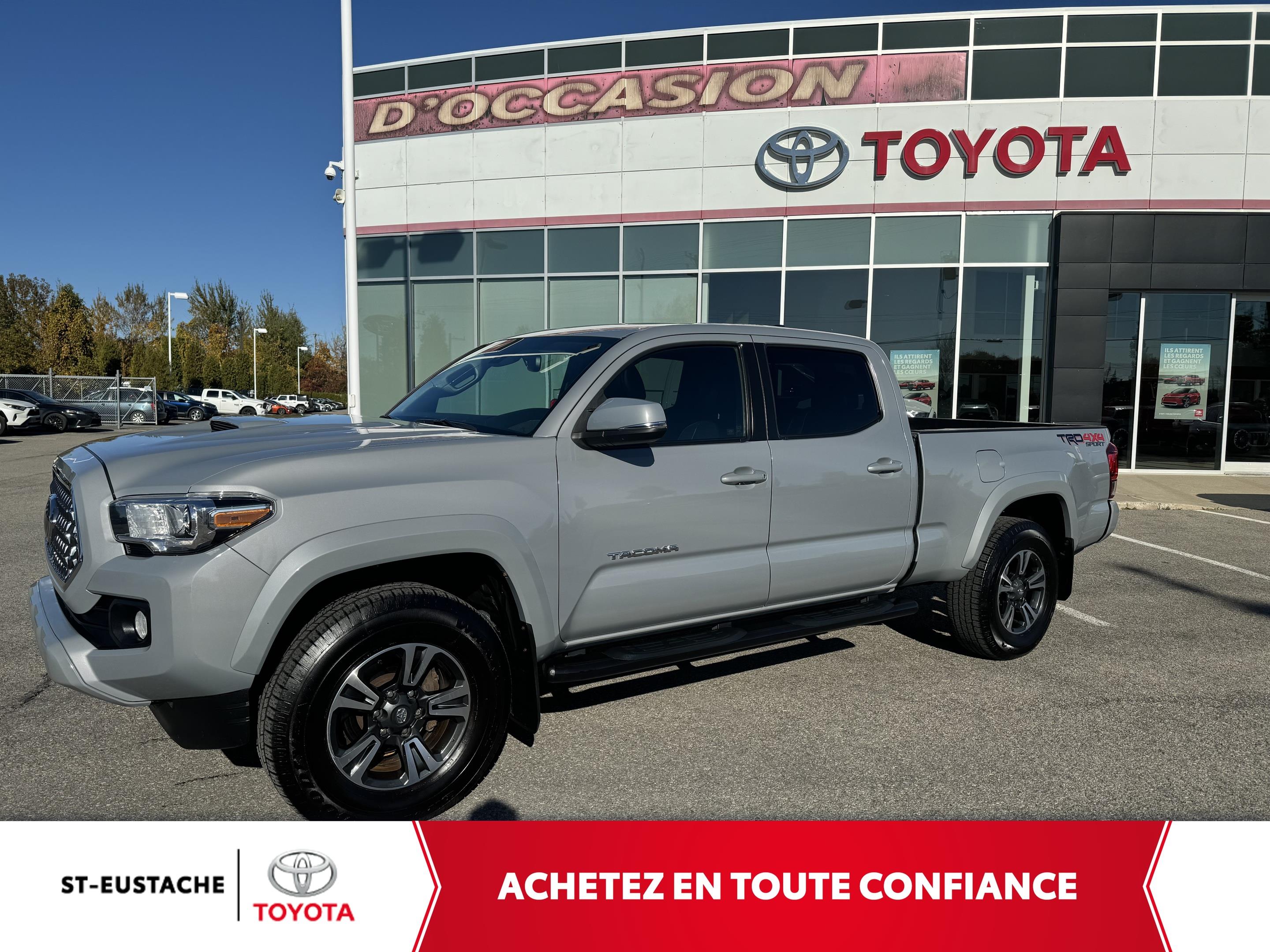 Used 2019 Toyota Tacoma with 139,821 km for sale at Otogo