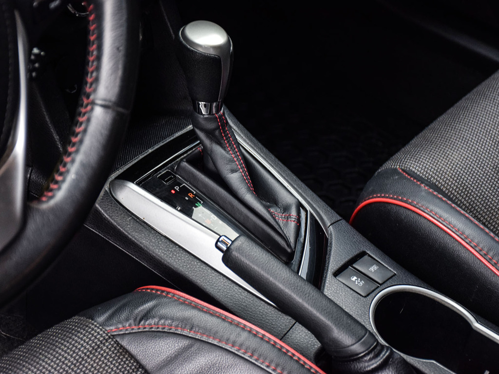2015 Toyota  Corolla  S Sport Package, 多伦多, 原厂Lease方案