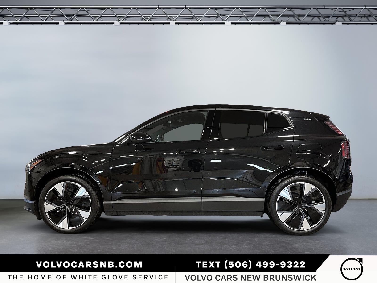 2025 Volvo EX30 Single Motor Extended Range Plus