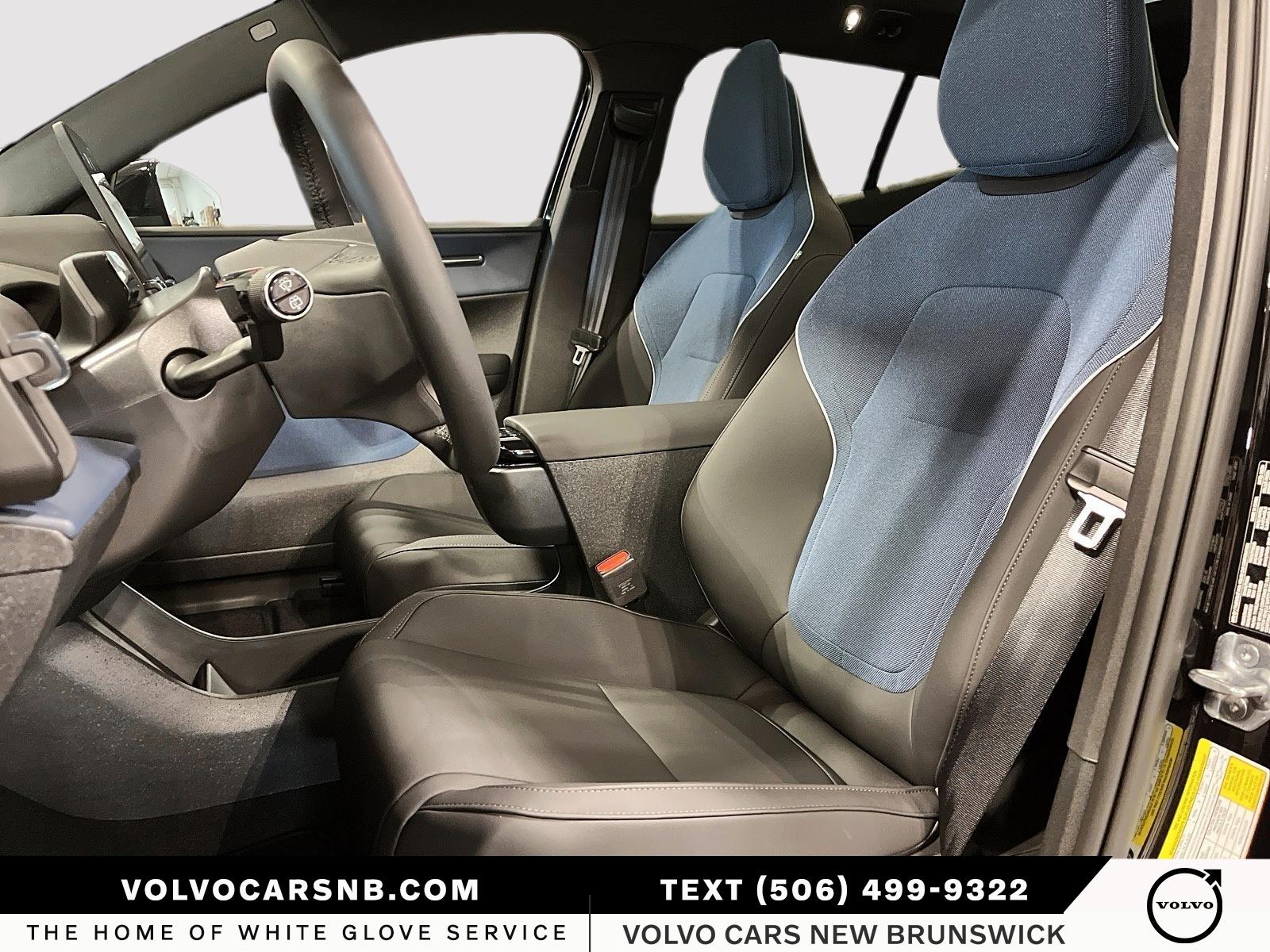 2025 Volvo EX30 Single Motor Extended Range Plus