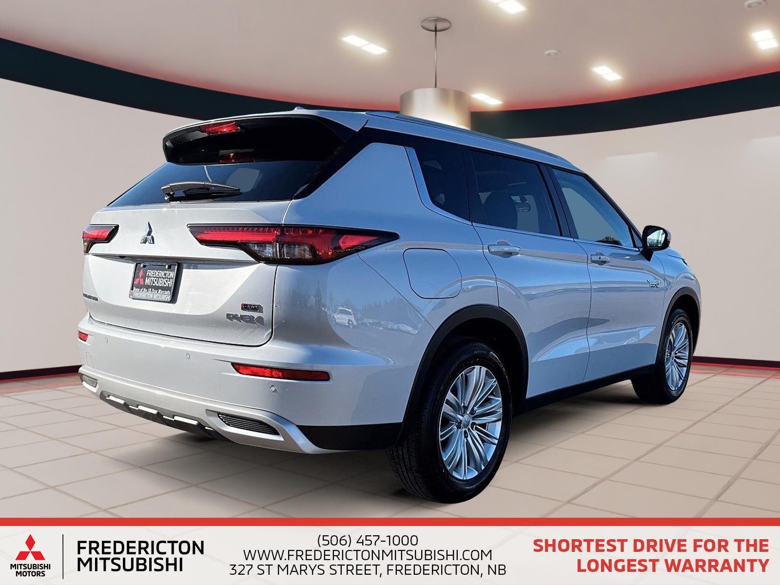 2025 Mitsubishi Outlander PHEV SE