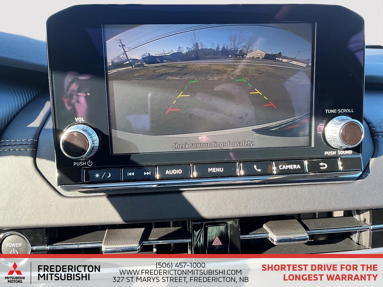 2025 Mitsubishi Outlander PHEV SE