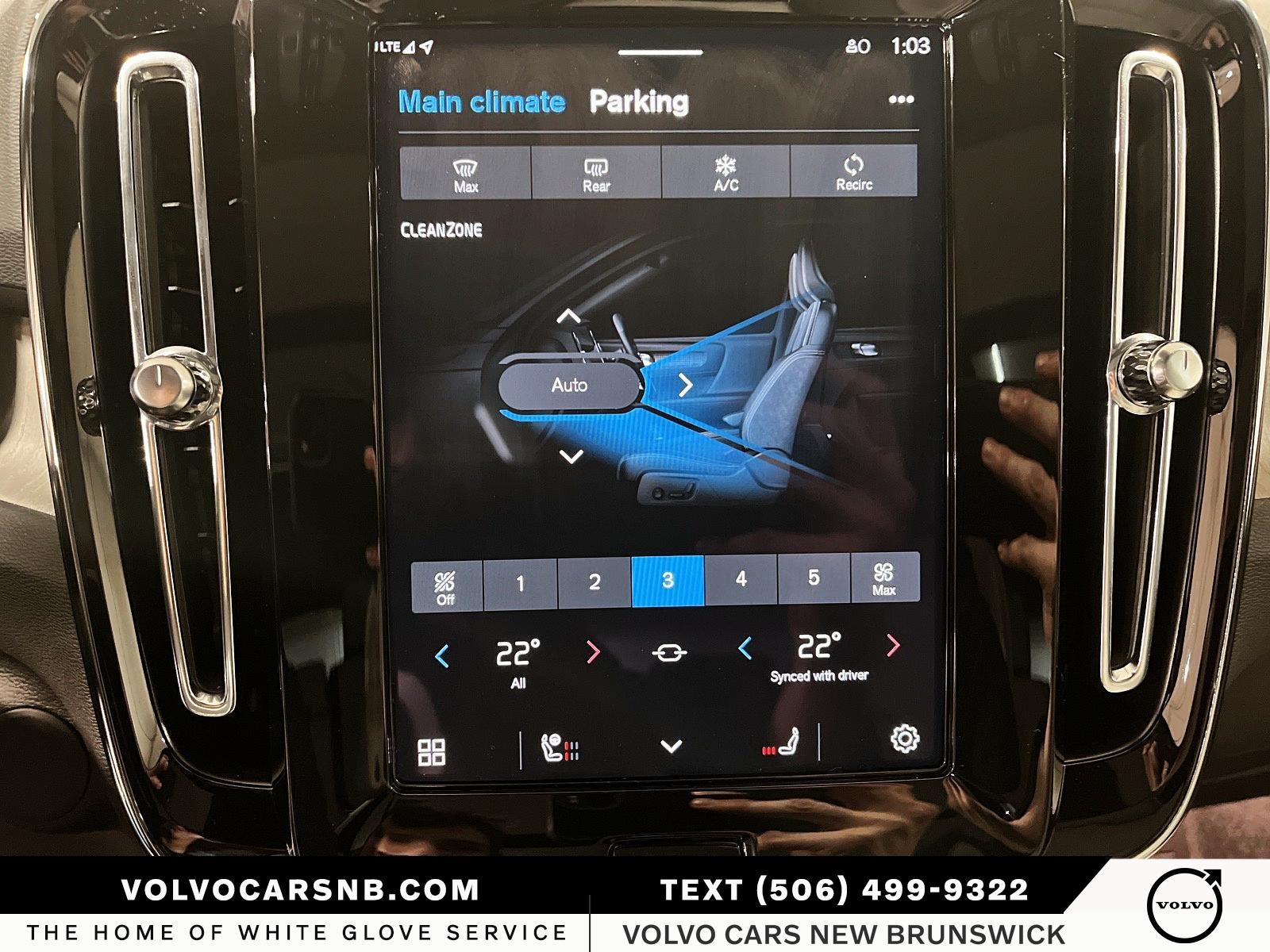 2025 Volvo EX40 Twin Motor Ultra