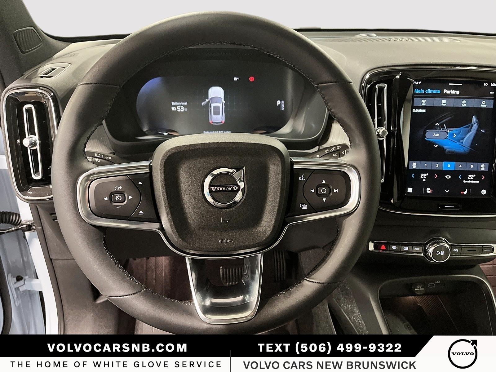 2025 Volvo EX40 Twin Motor Ultra