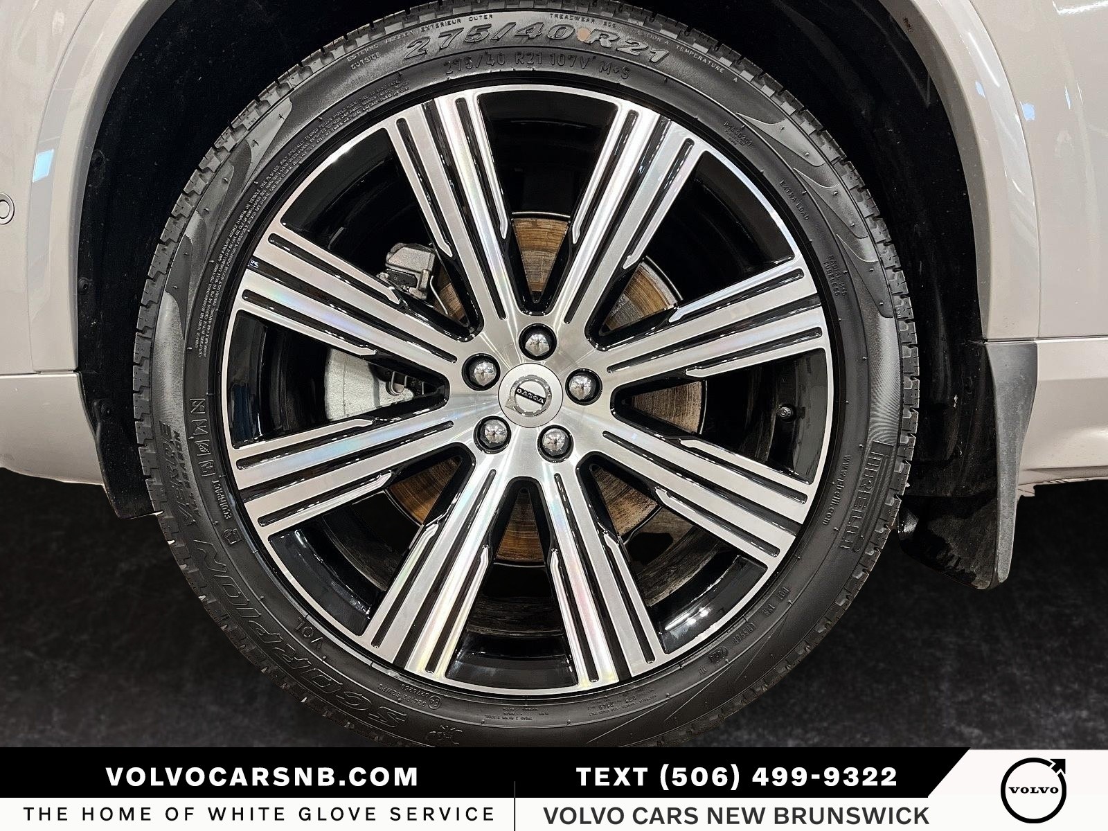 2025 Volvo XC90 Plug-In Hybrid T8 Ultra Bright Theme