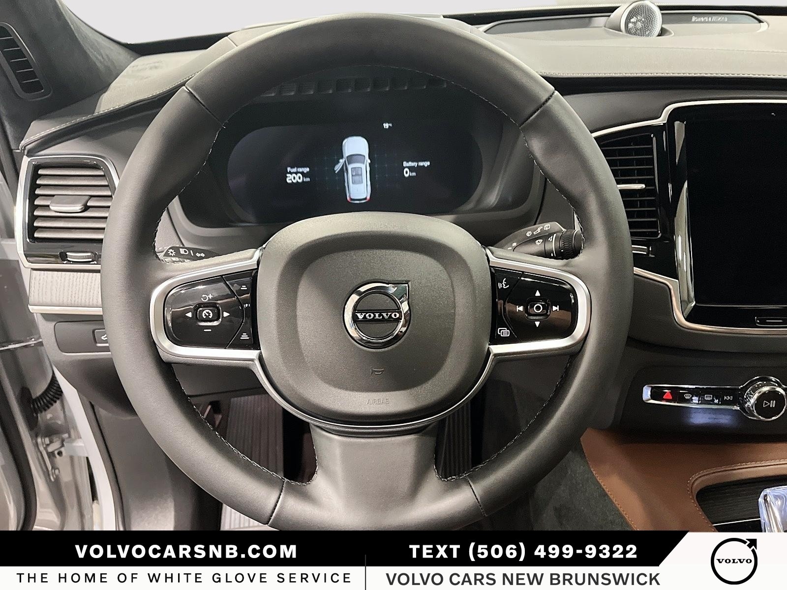 2025 Volvo XC90 Plug-In Hybrid T8 Ultra Bright Theme