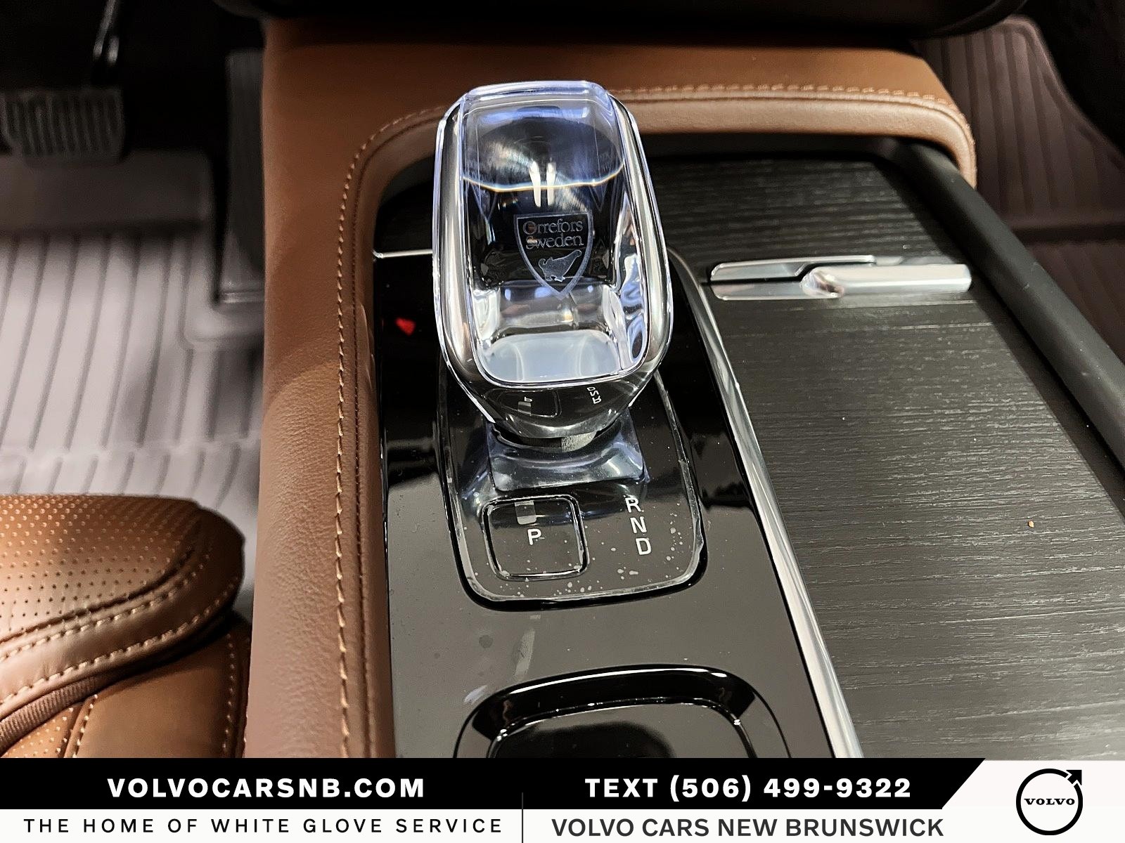 2025 Volvo XC90 Plug-In Hybrid T8 Ultra Bright Theme