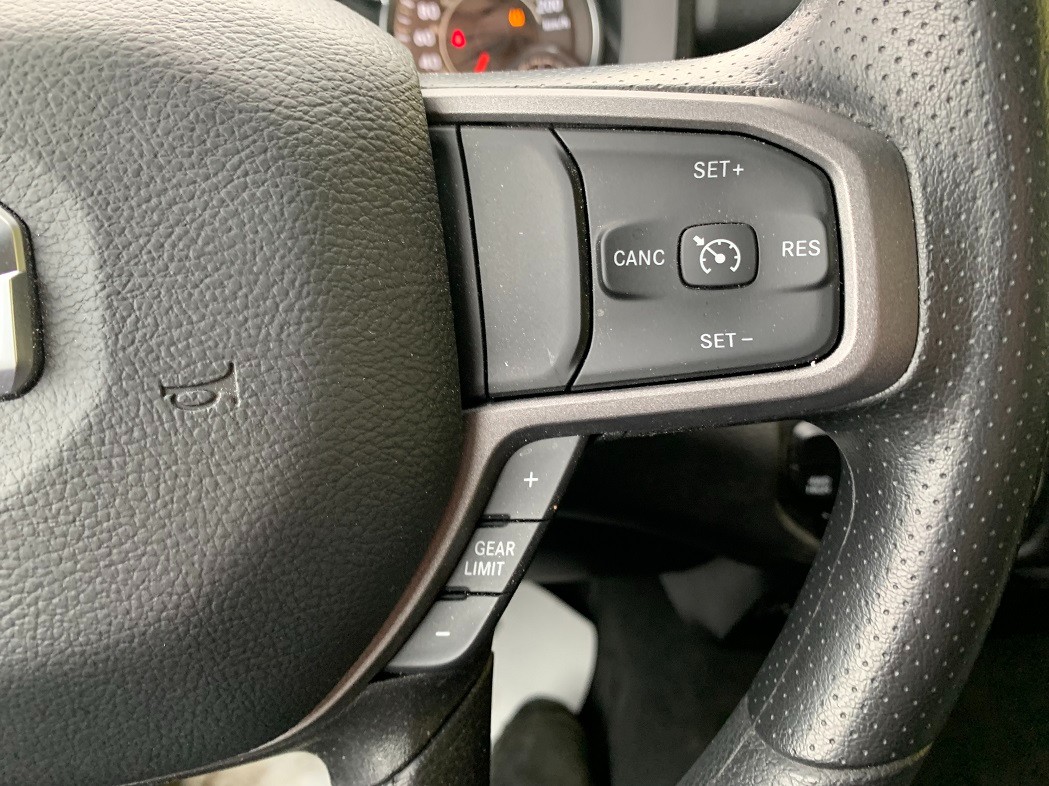 RAM 1500 2024 - Image 8