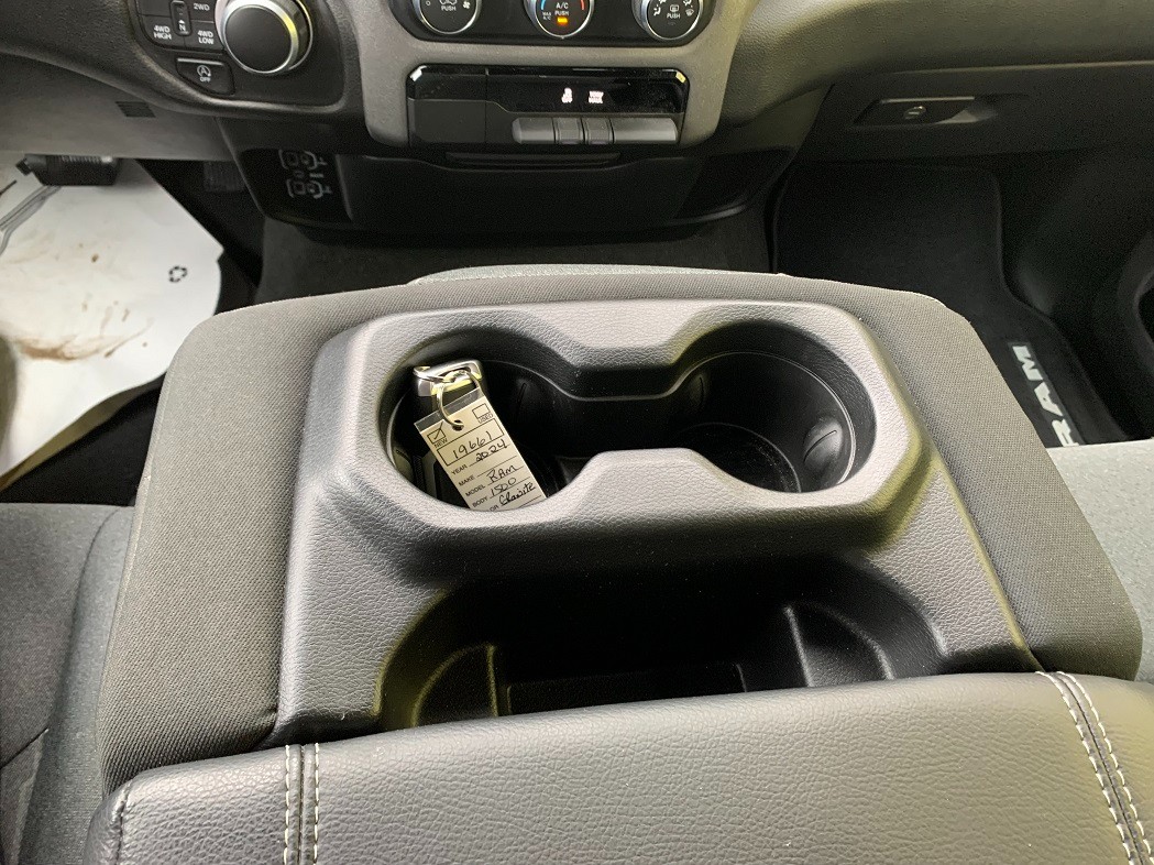 RAM 1500 2024 - Image 11