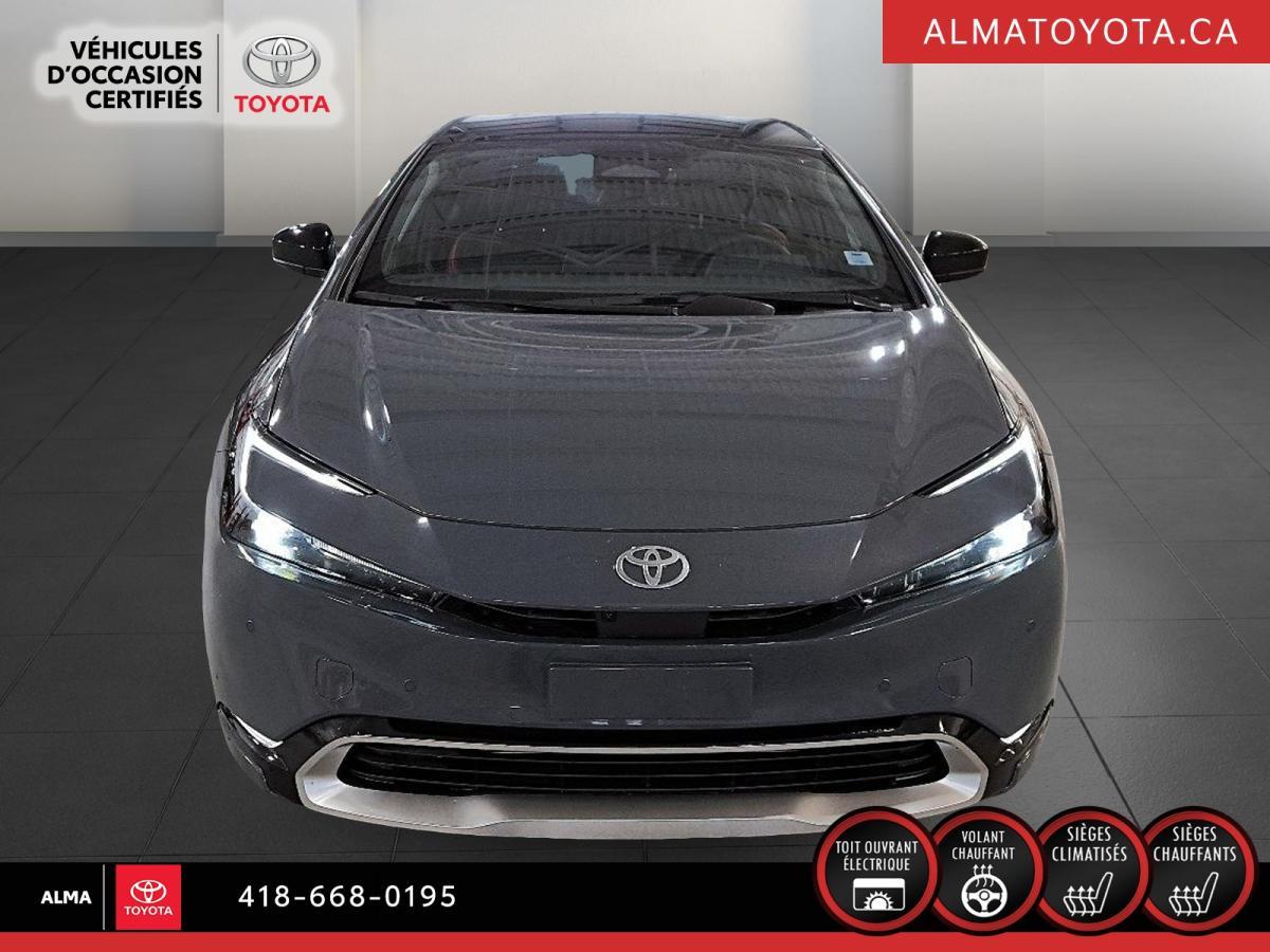 Used 2024 Toyota Prius Prime with 6,808 km for sale at Otogo