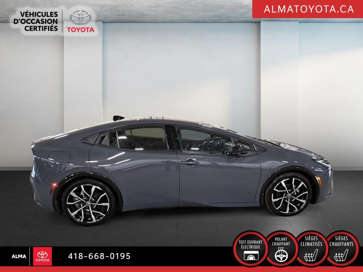 Used 2024 Toyota Prius Prime with 6,808 km for sale at Otogo