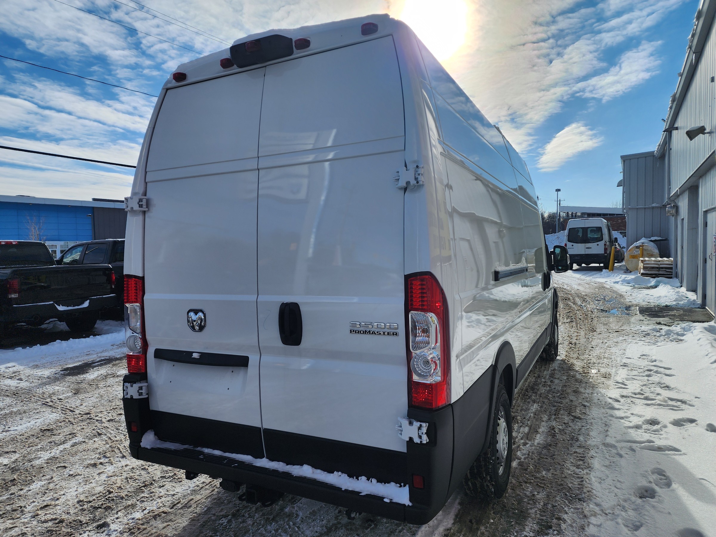 RAM ProMaster 3500 2025 - Image 4