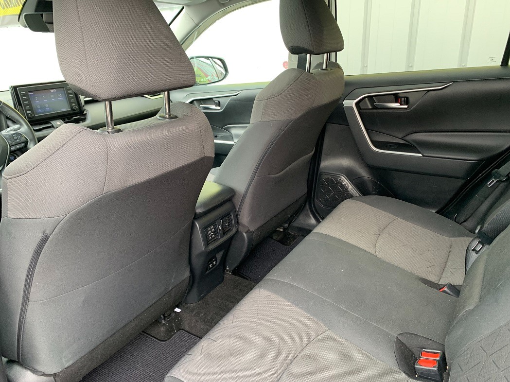 Toyota RAV4 2019 - Image 18