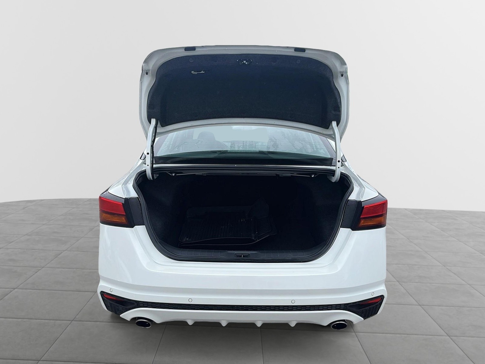 2023 Nissan Altima Platinum