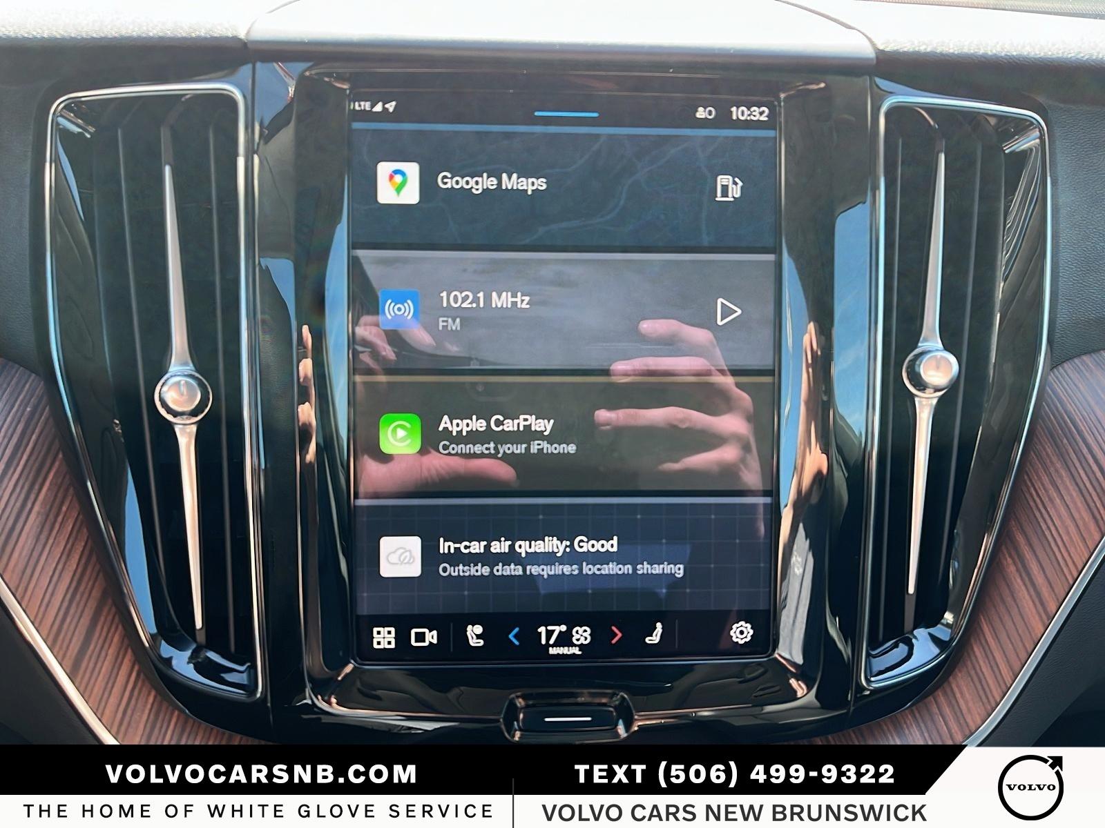 2024 Volvo XC60 B5 Plus Dark Theme