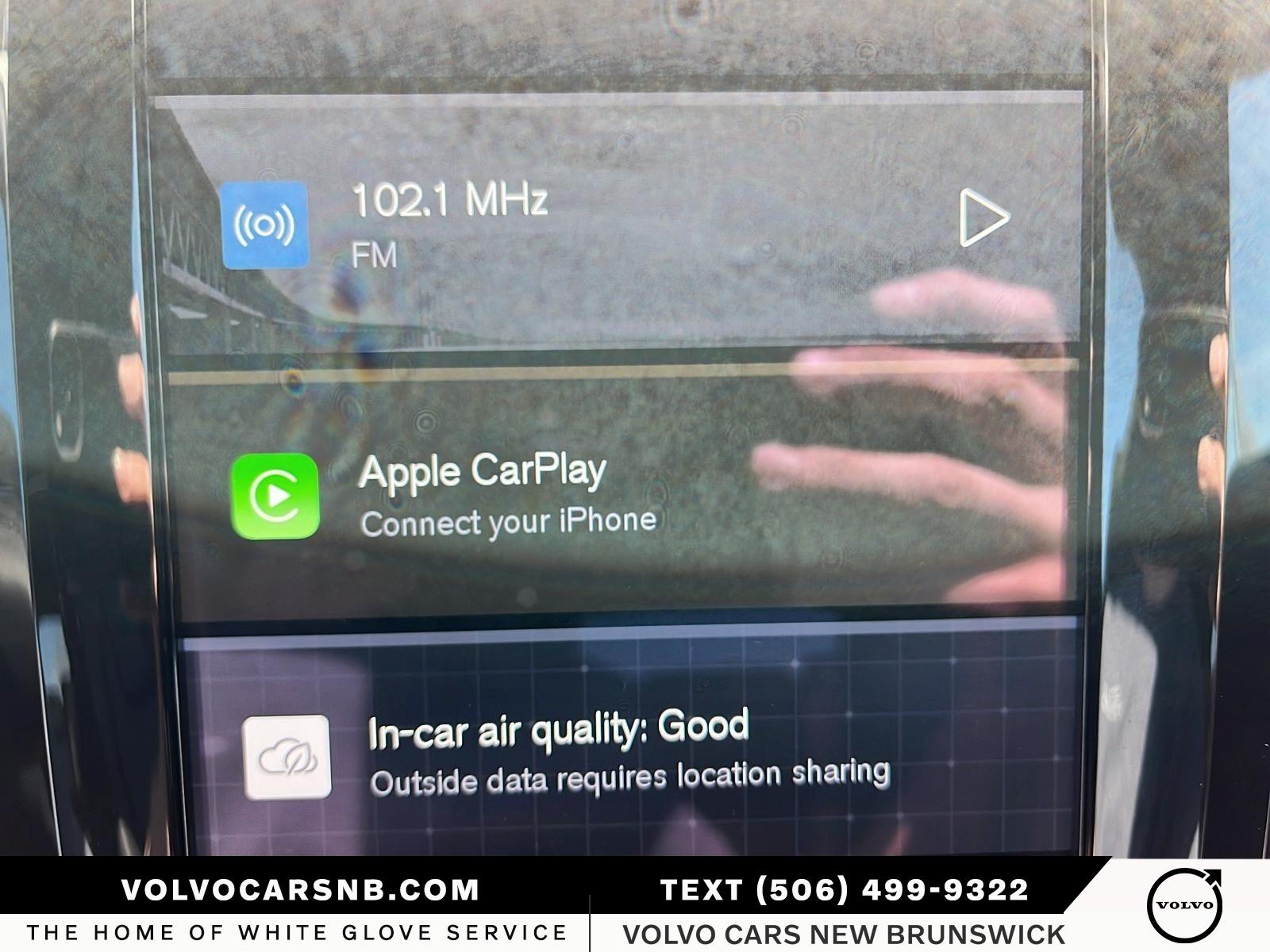 2024 Volvo XC60 B5 Plus Dark Theme