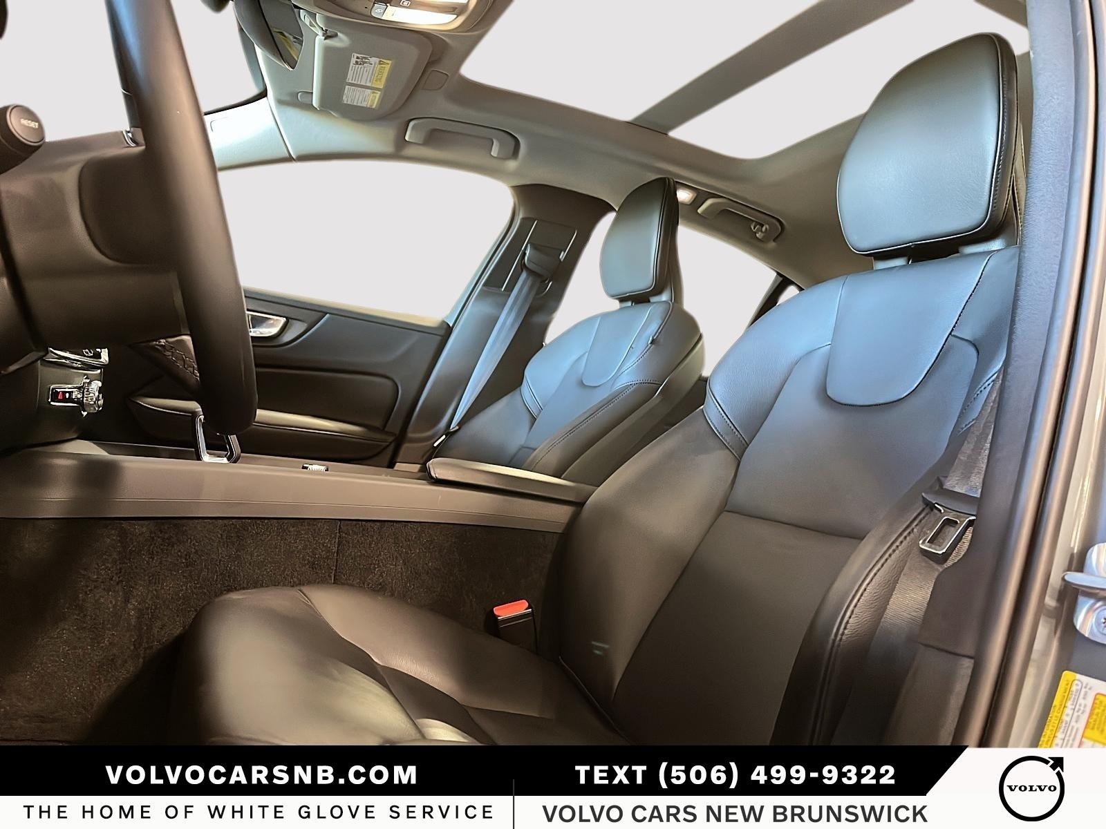 2024 Volvo S60 B5 Core Dark Theme