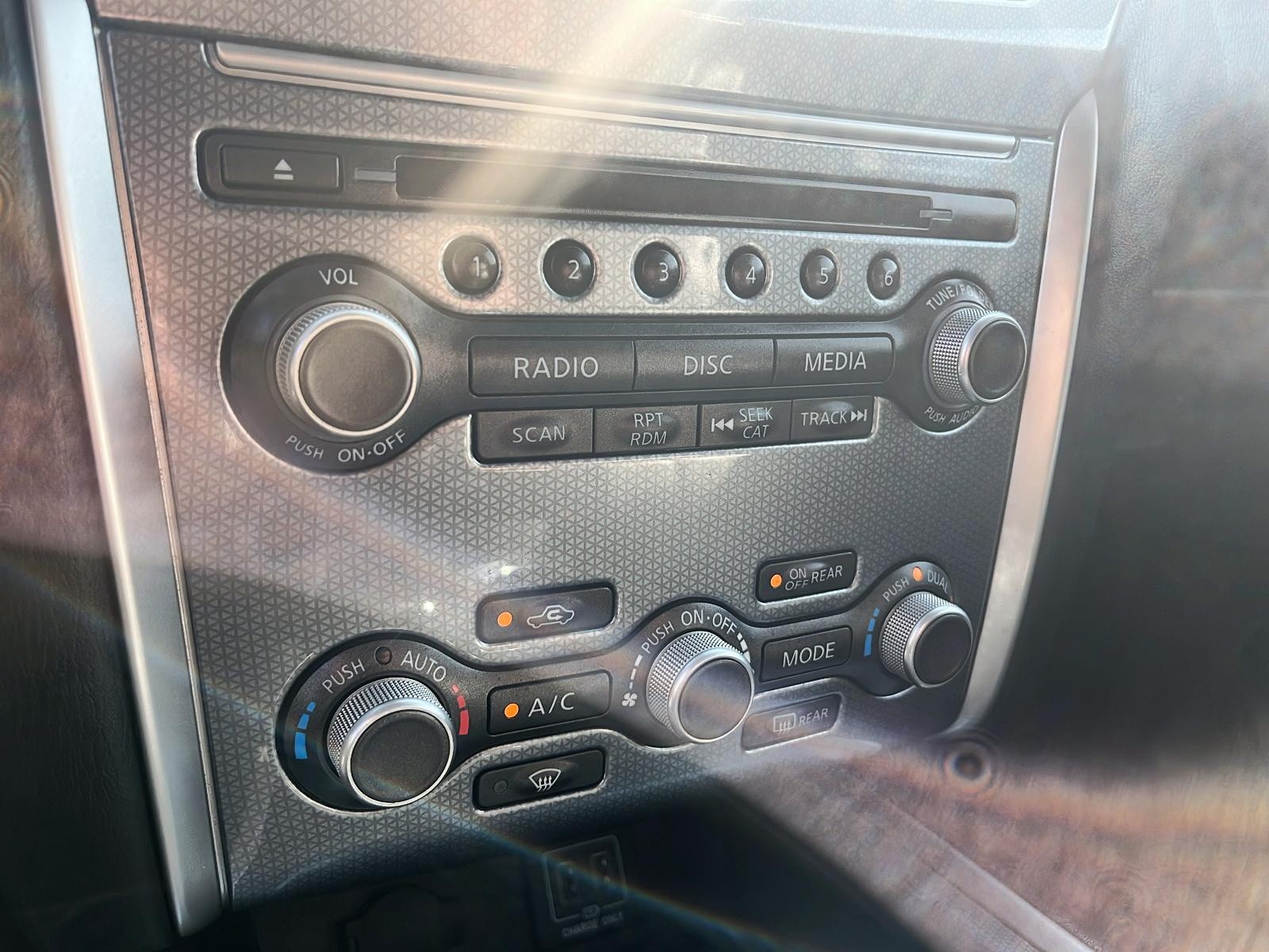2018 Nissan Pathfinder SL Premium