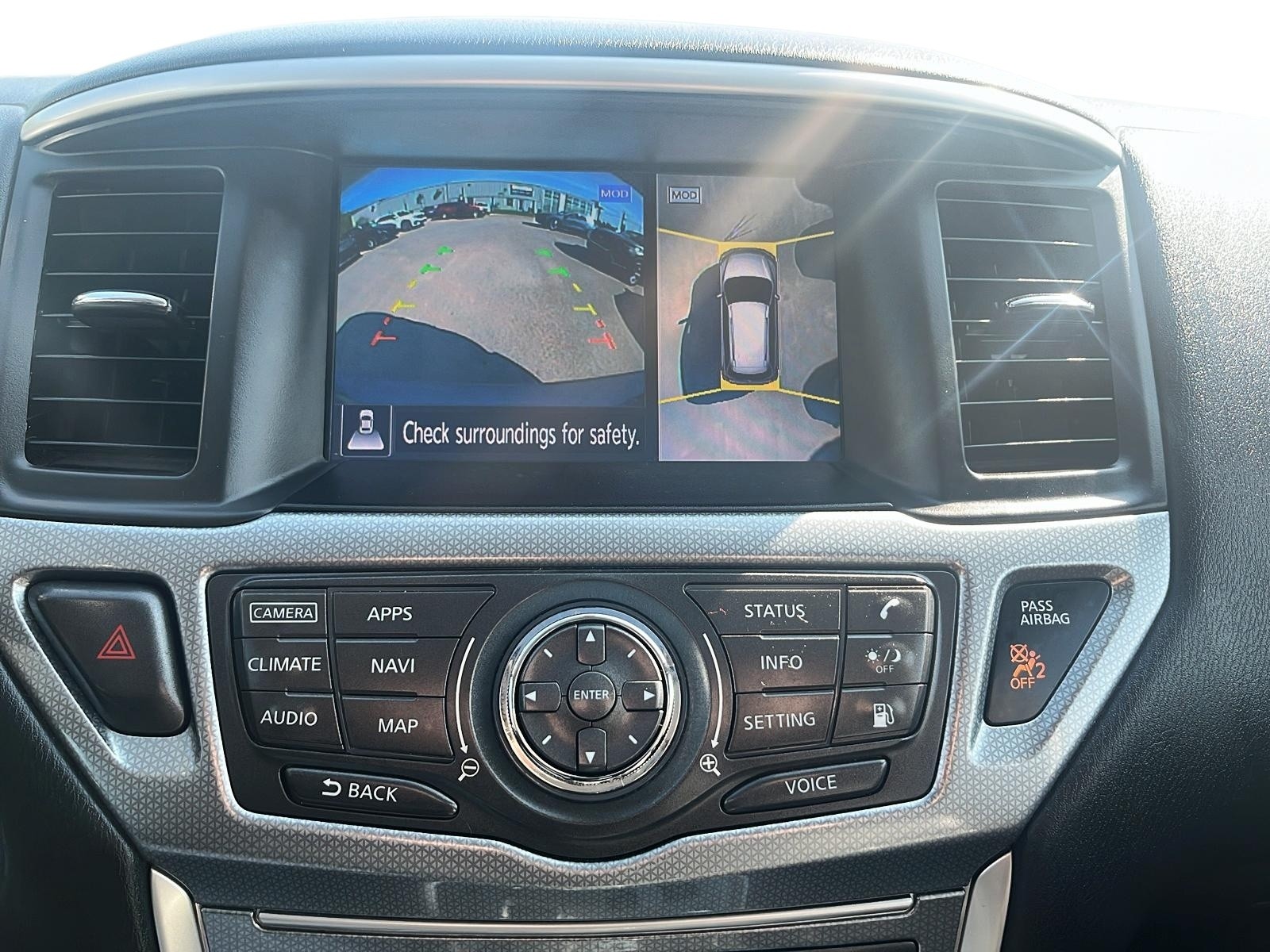 2018 Nissan Pathfinder SL Premium