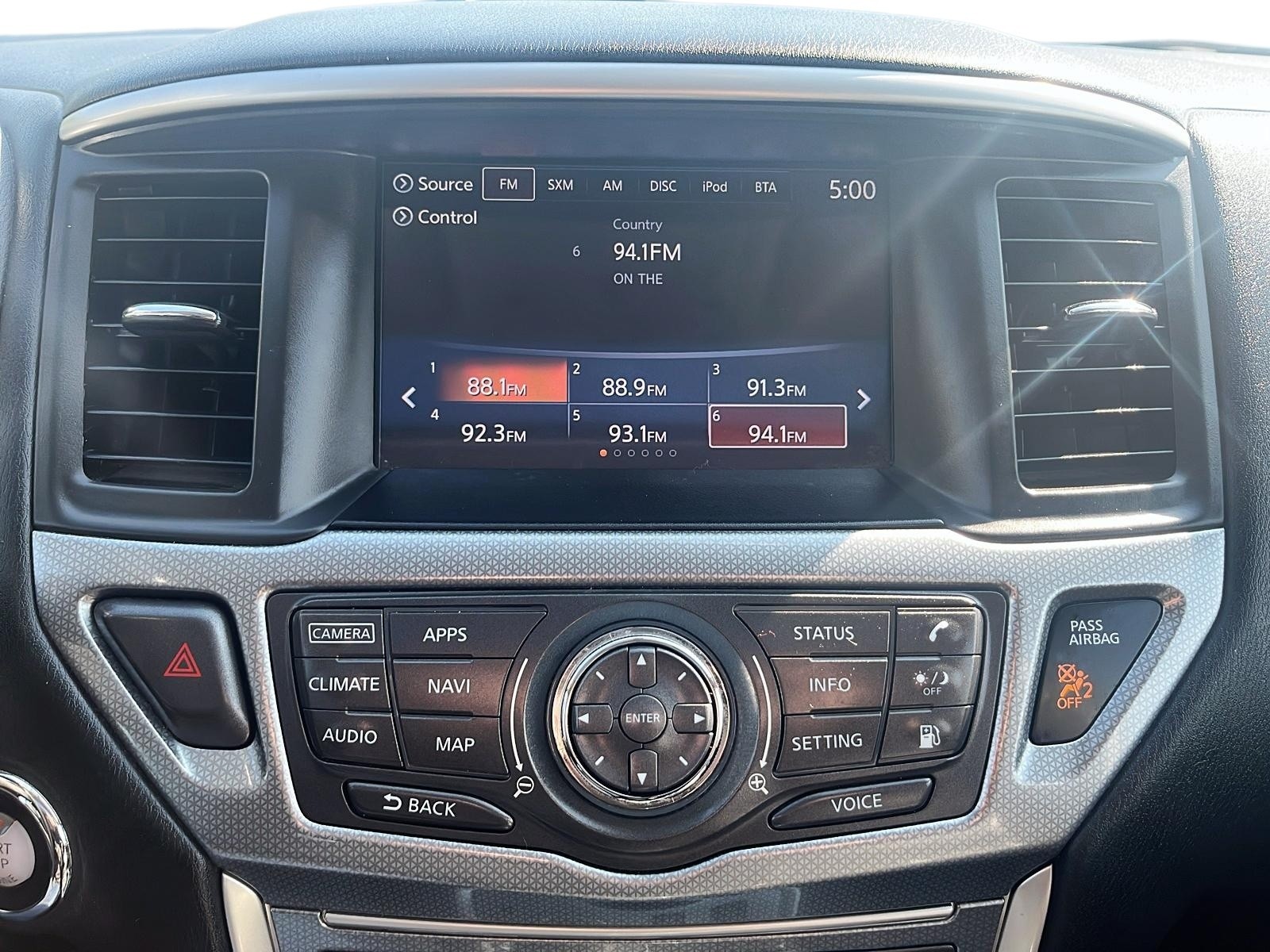 2018 Nissan Pathfinder SL Premium