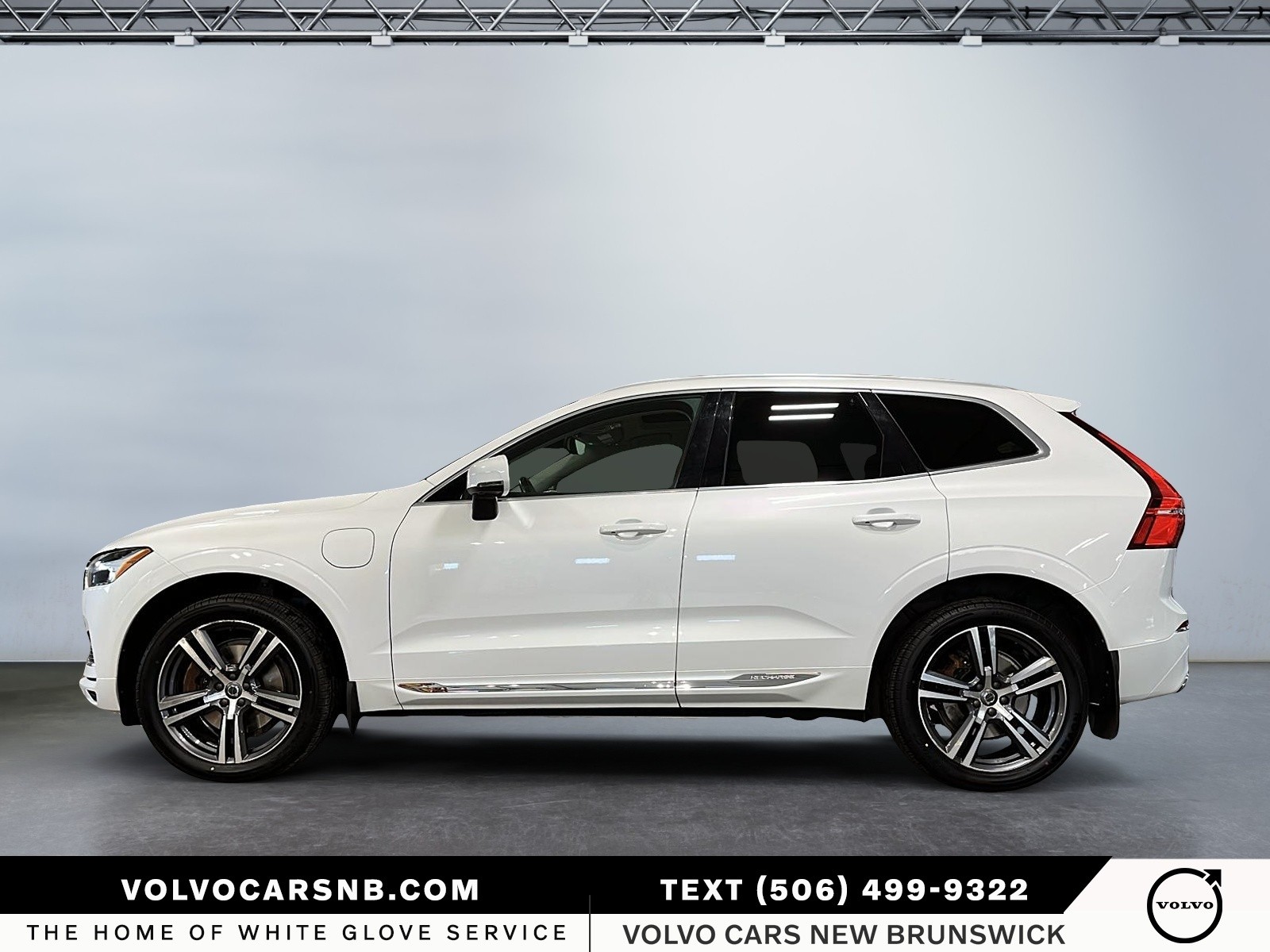 2021 Volvo XC60 Recharge Plug-In Hybrid T8 Inscription Expression