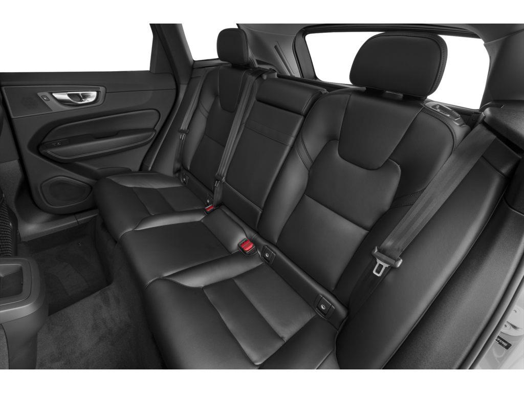 2025 Volvo XC60 B5 Ultra Black Edition