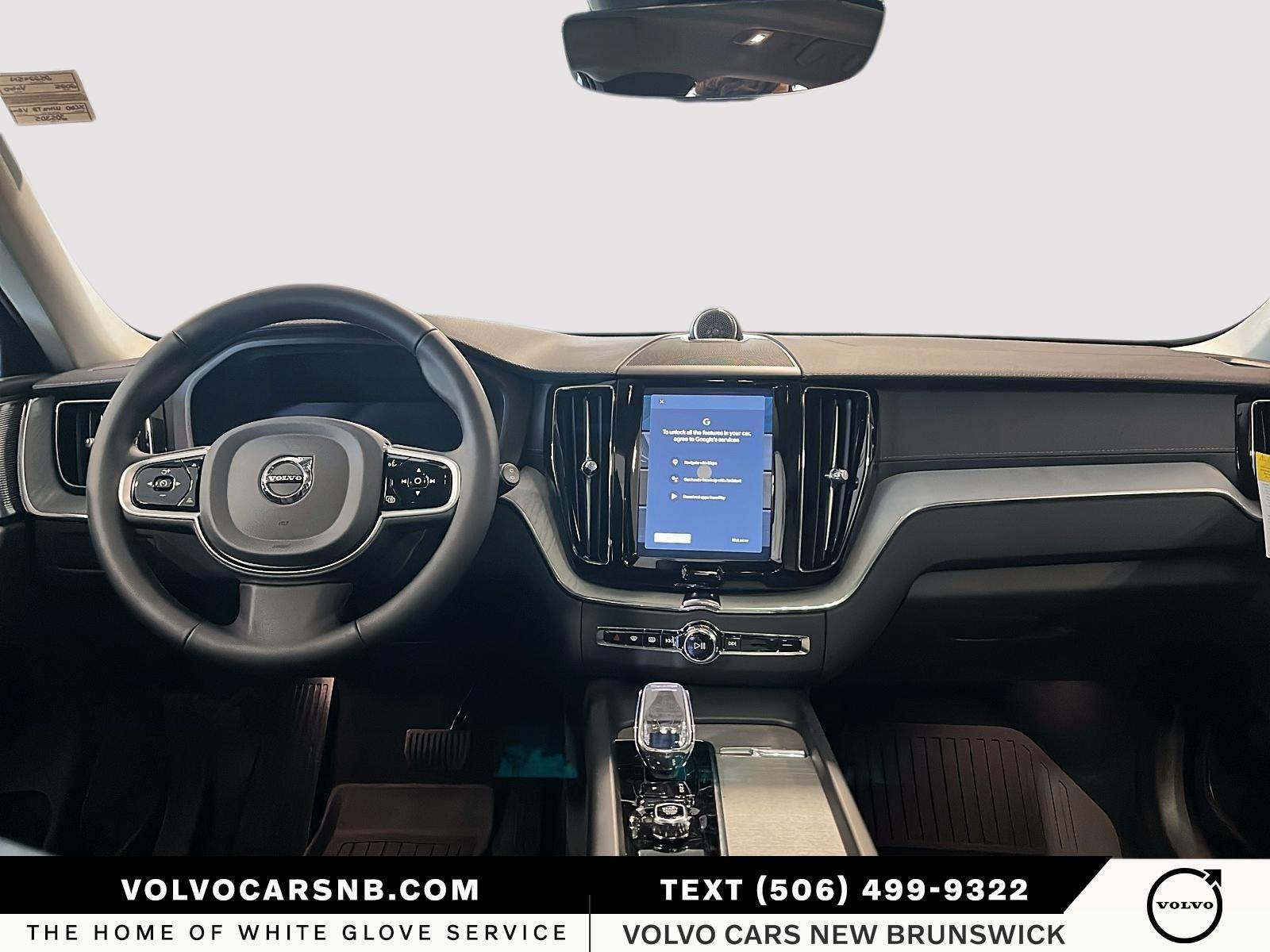 2025 Volvo XC60 Plug-In Hybrid T8 Ultra Dark Theme