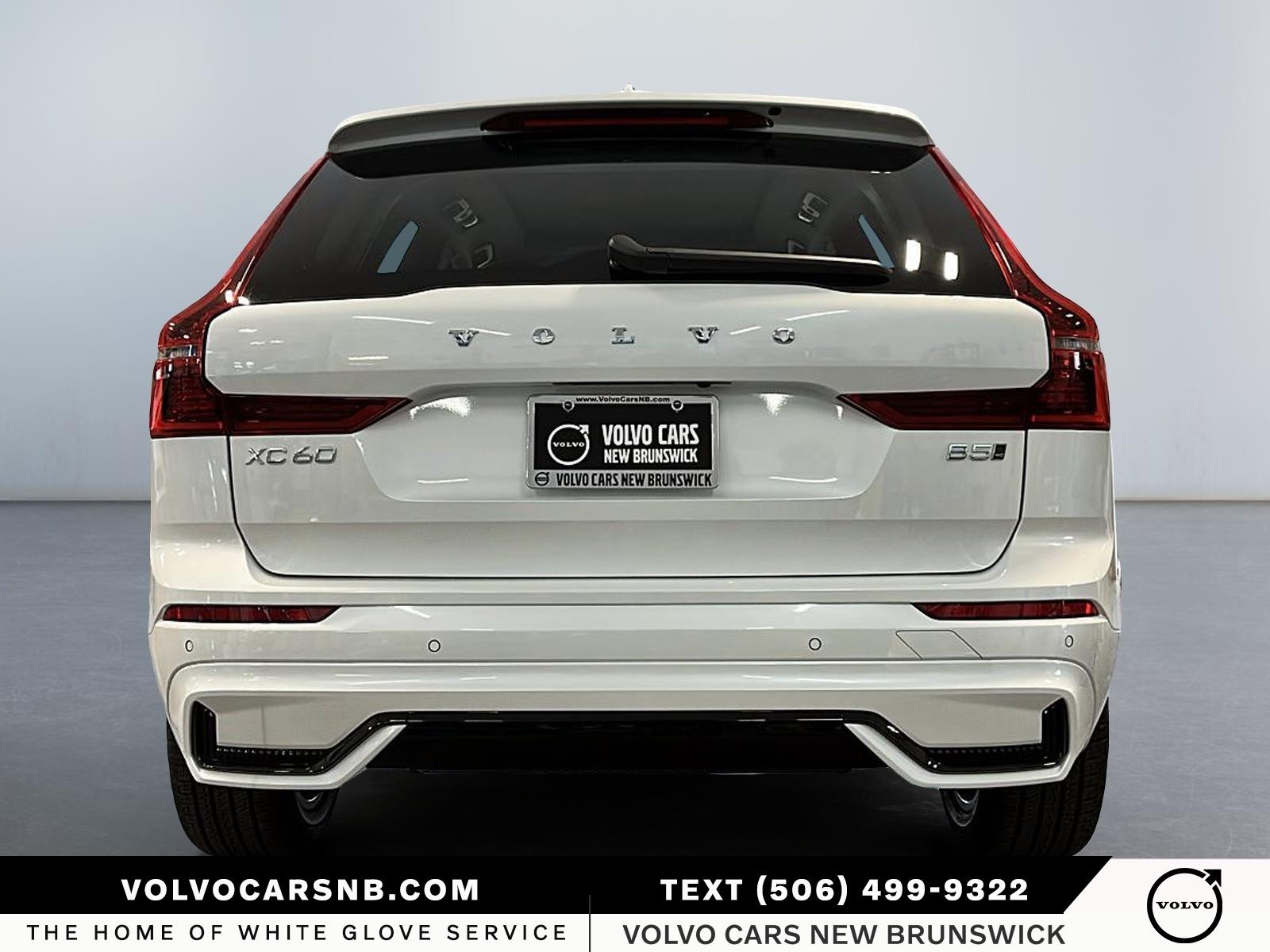 2026 Volvo XC60 B5 Plus Dark Theme