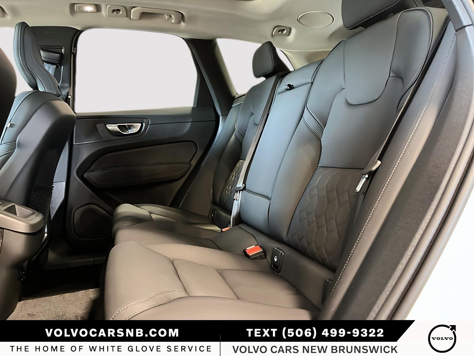 2026 Volvo XC60 B5 Plus Dark Theme