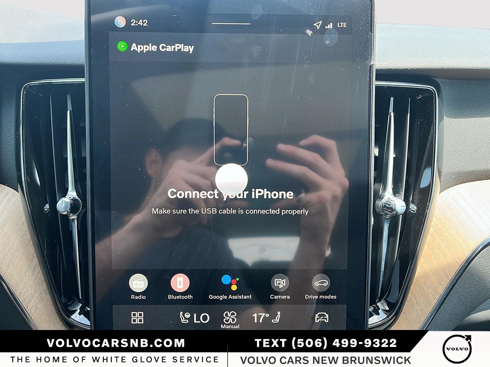 2026 Volvo XC60 B5 Plus Dark Theme