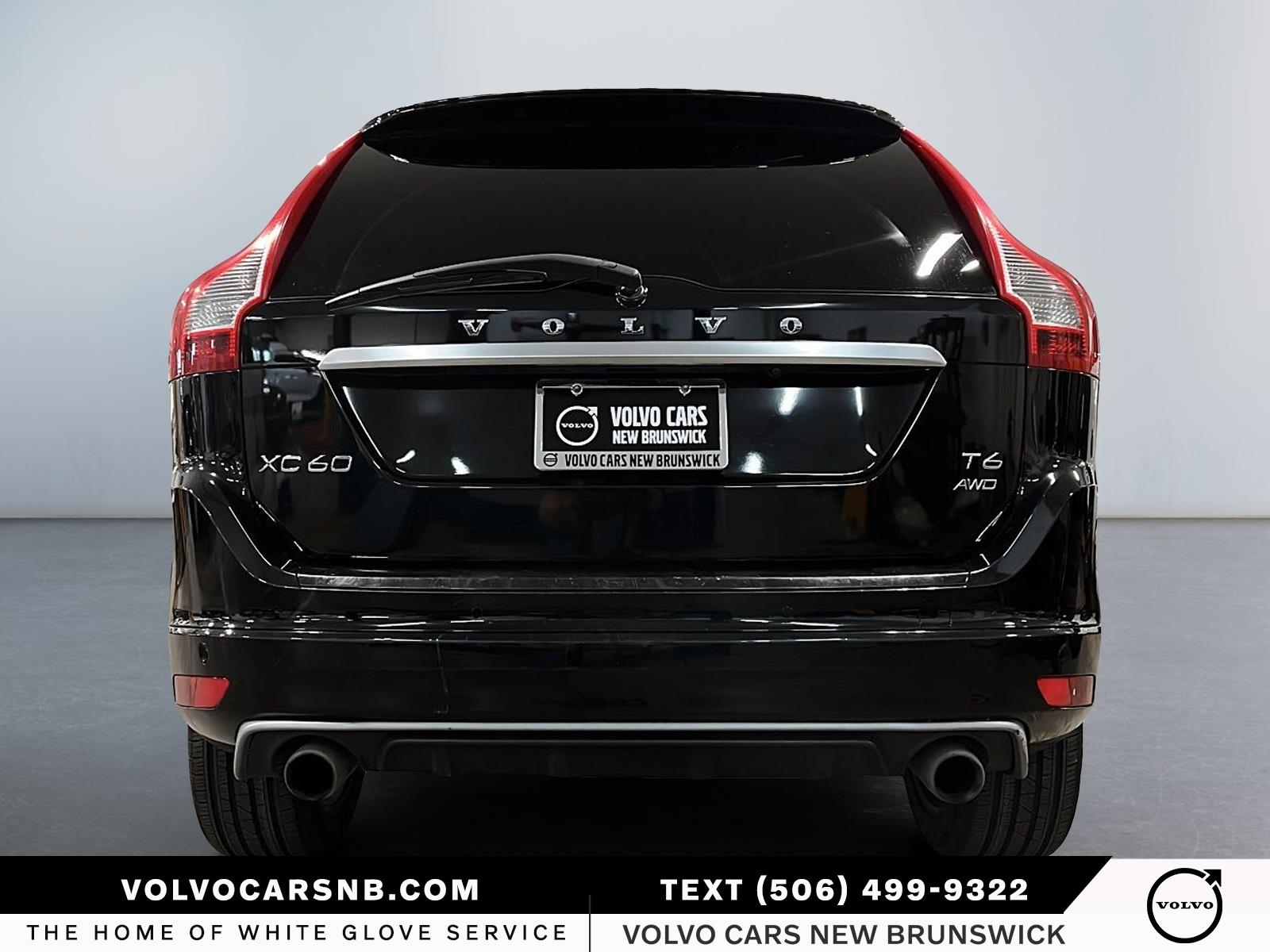 2017 Volvo XC60 T6 Drive-E R-Design