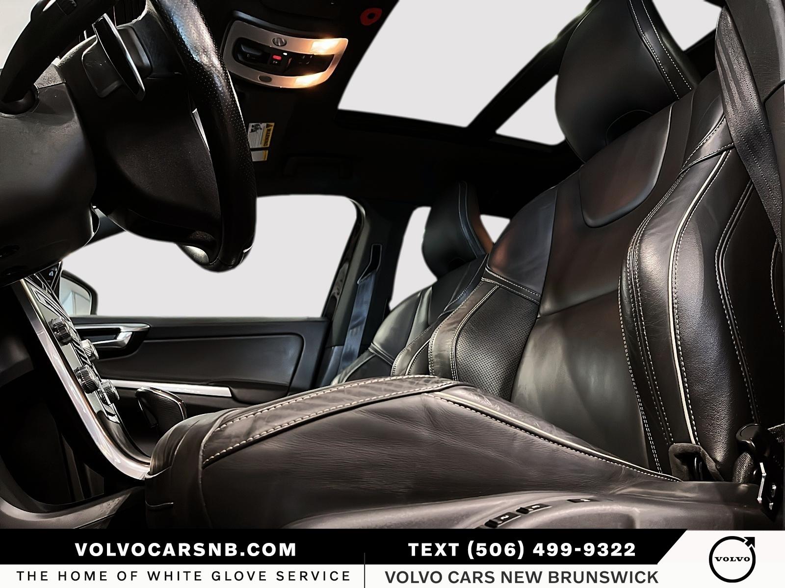 2017 Volvo XC60 T6 Drive-E R-Design