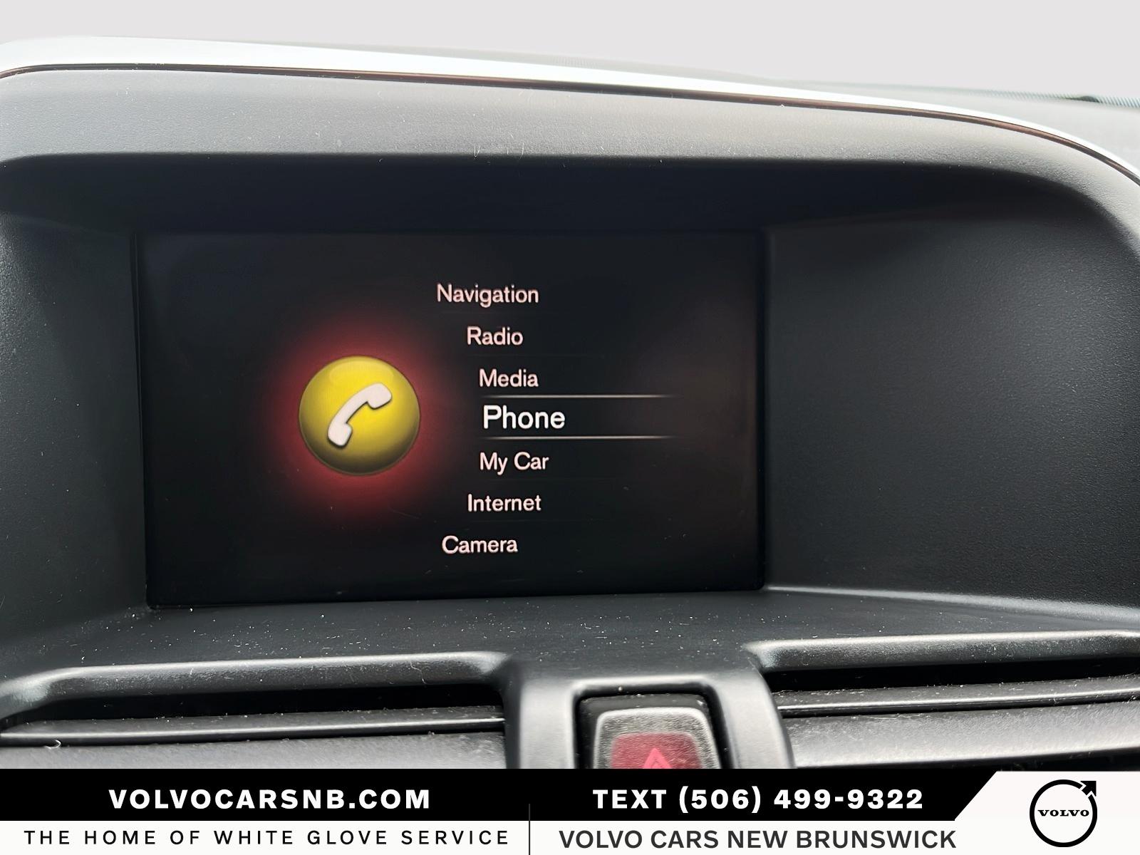 2017 Volvo XC60 T6 Drive-E R-Design