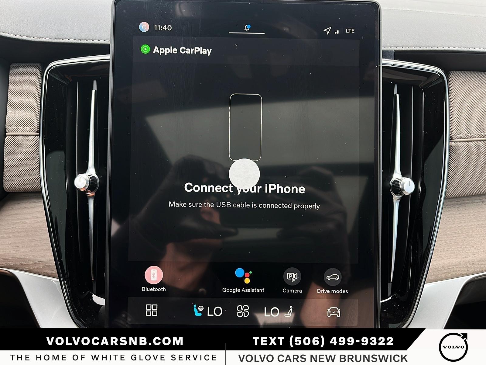 2026 Volvo XC90 B6 Ultra Bright Theme