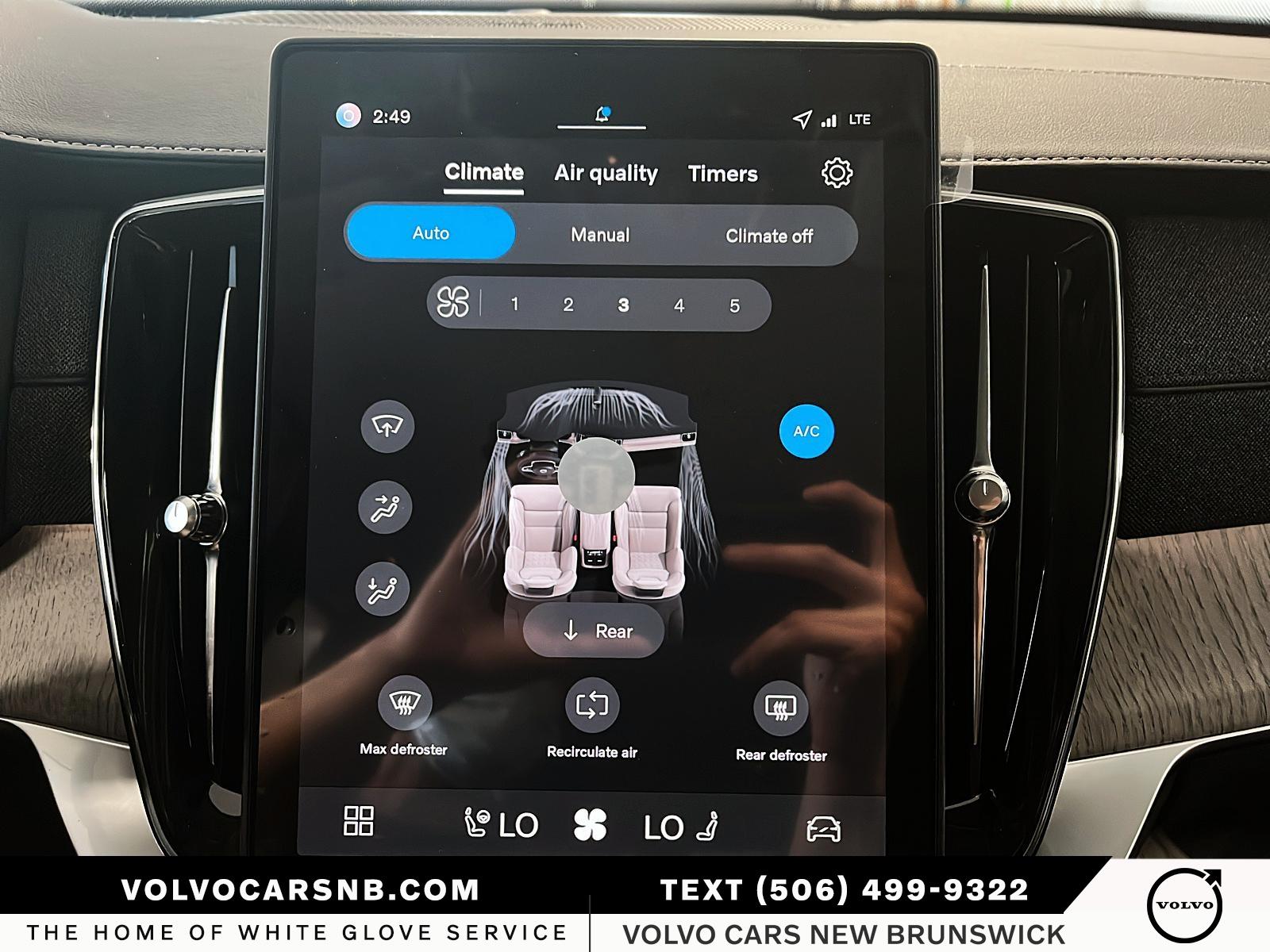 2026 Volvo XC90 B6 Ultra Bright Theme