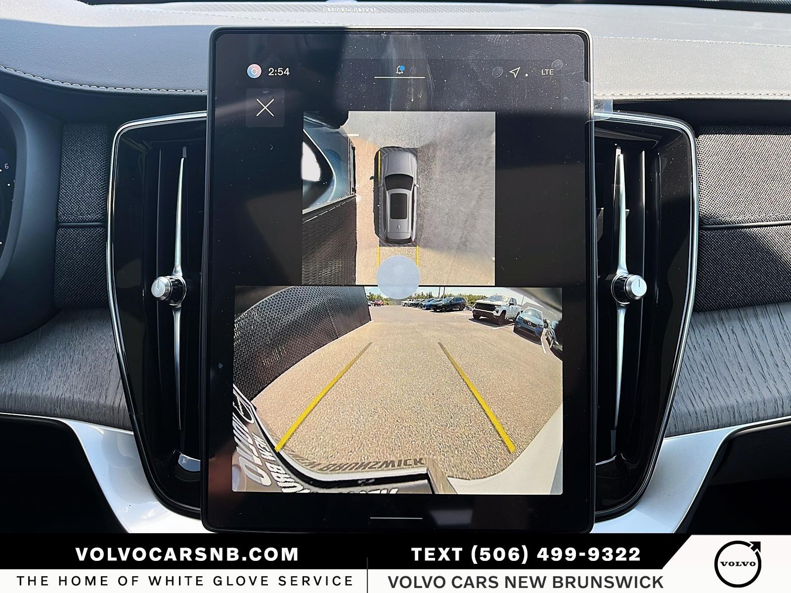 2026 Volvo XC90 B6 Ultra Bright Theme