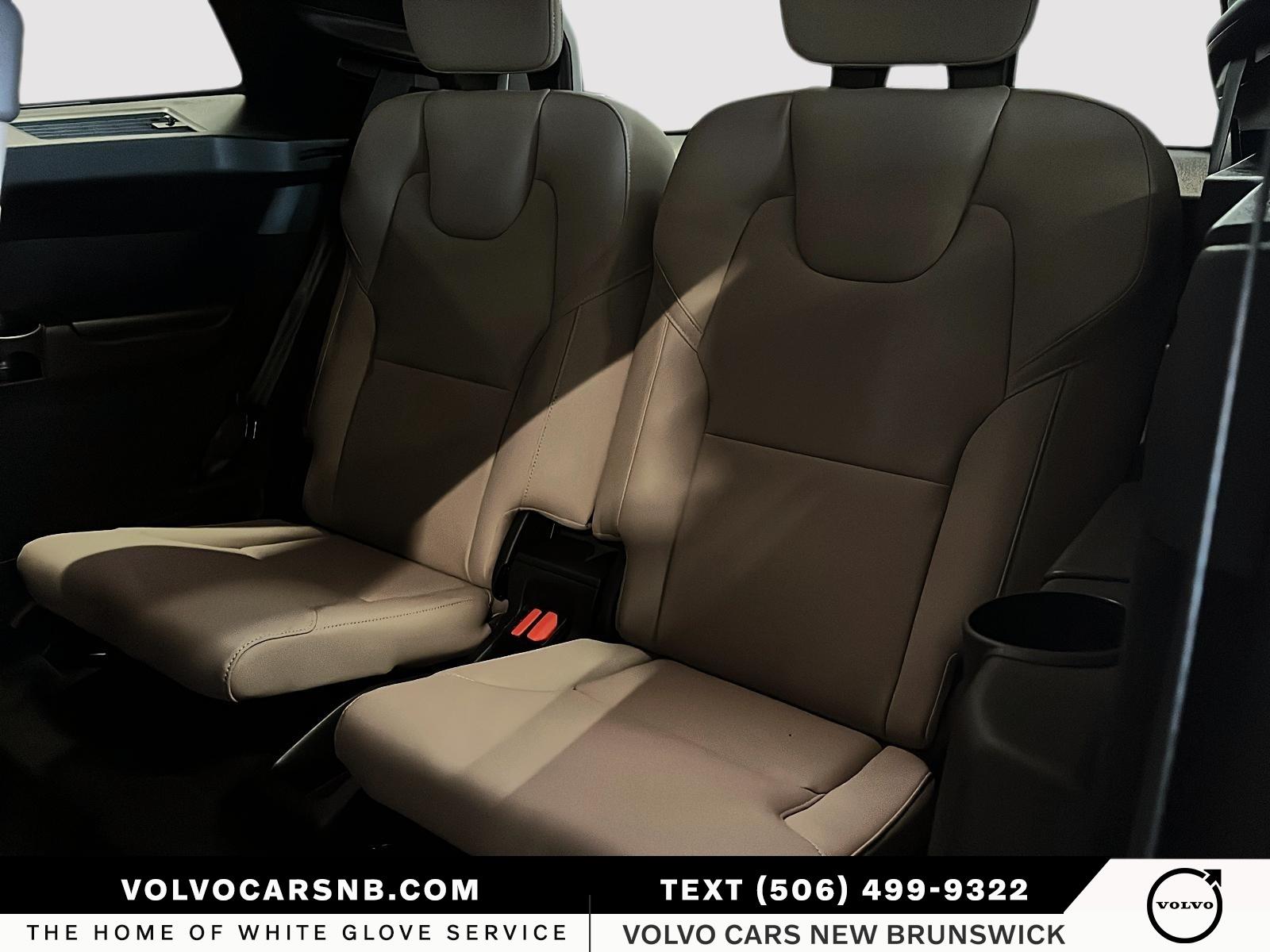 2026 Volvo XC90 B6 Plus Bright Theme