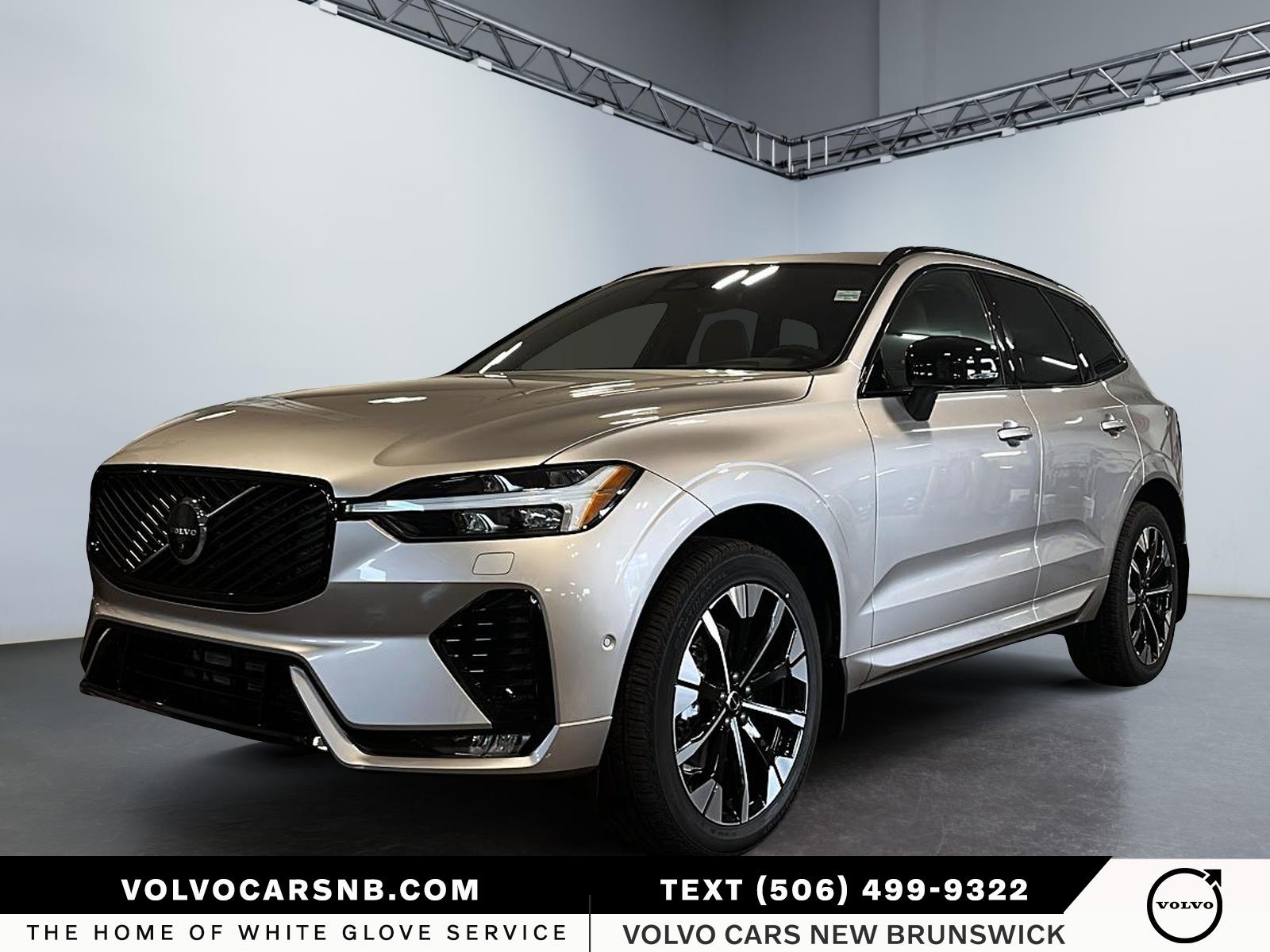 2026 Volvo XC60 B5 Plus Dark Theme