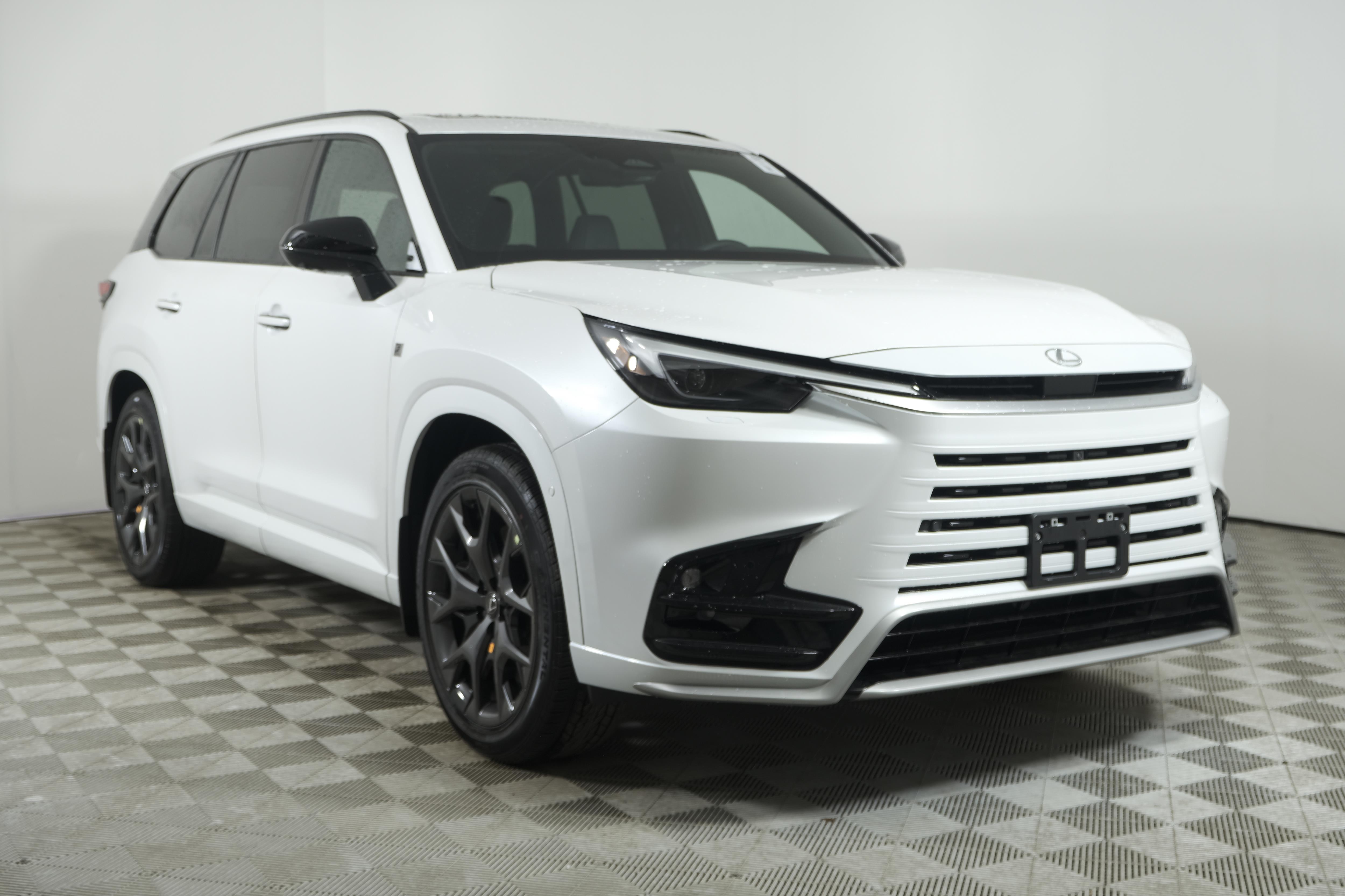 2025 Lexus TX Hybrid