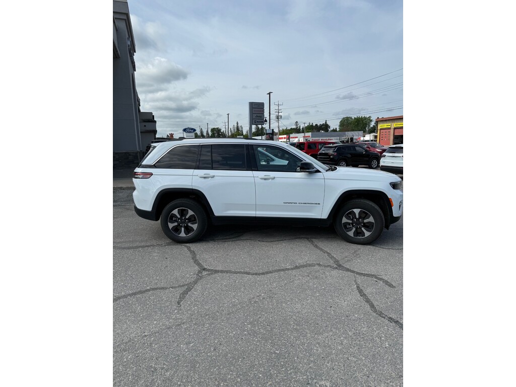 Jeep Grand Cherokee 2023