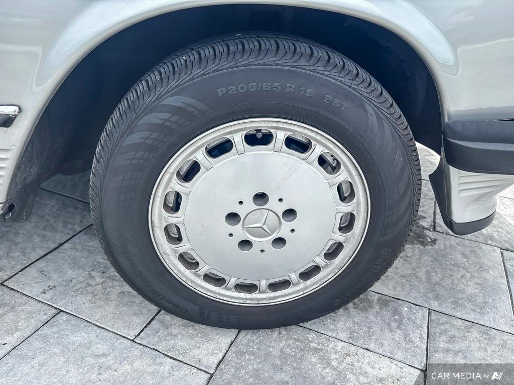 used 1989 Mercedes-Benz 560SL car, priced at $29,994