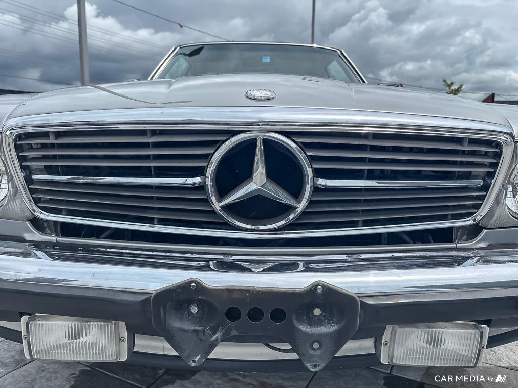 used 1989 Mercedes-Benz 560SL car, priced at $29,994